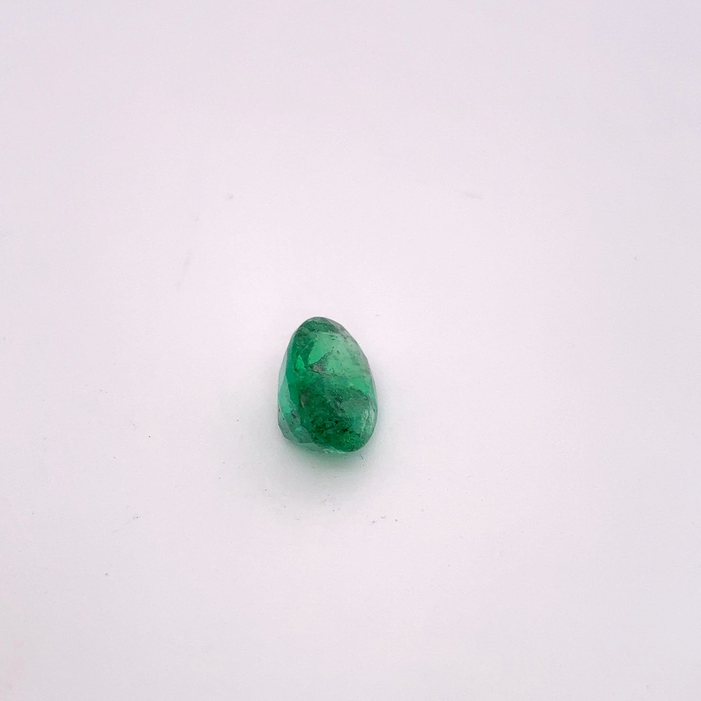 1.19 carat Natural Green Emerald 8x5mm Oval