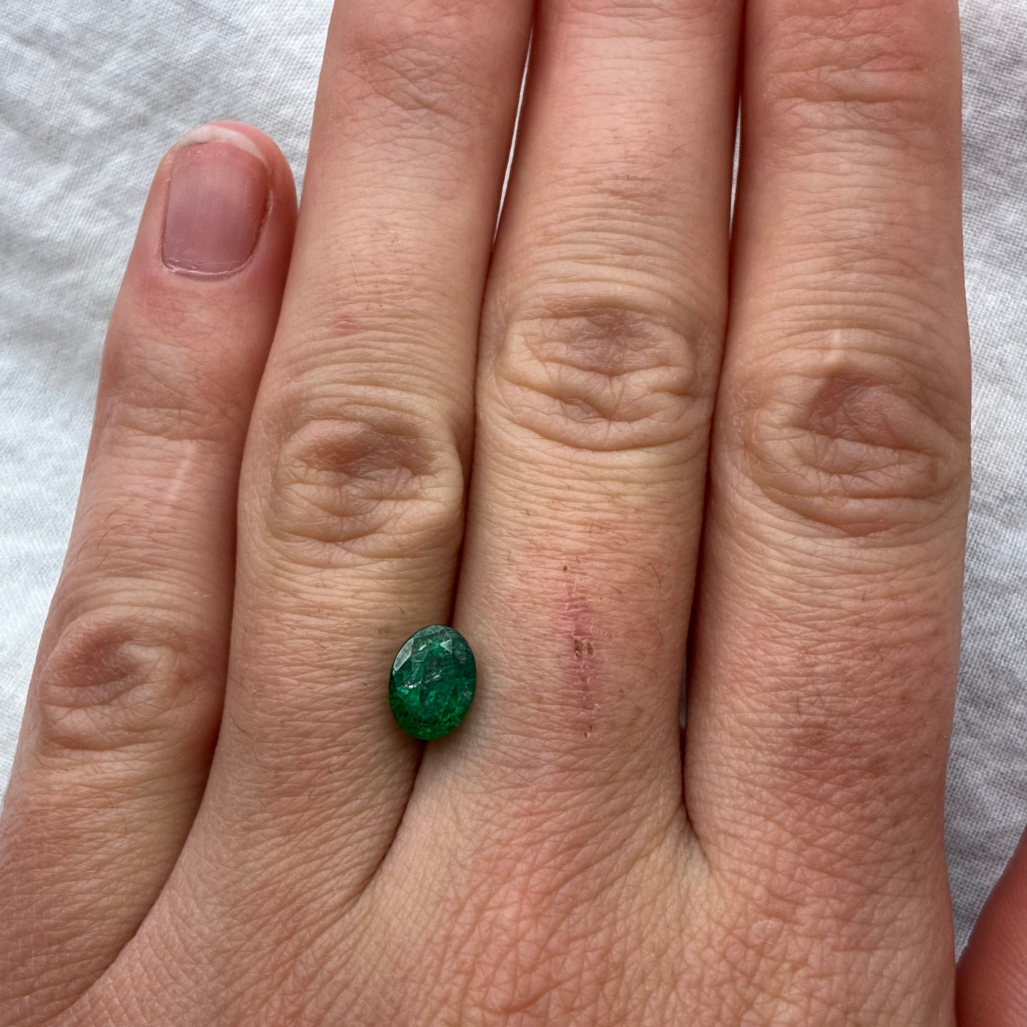 1.19 carat Natural Green Emerald 8x5mm Oval