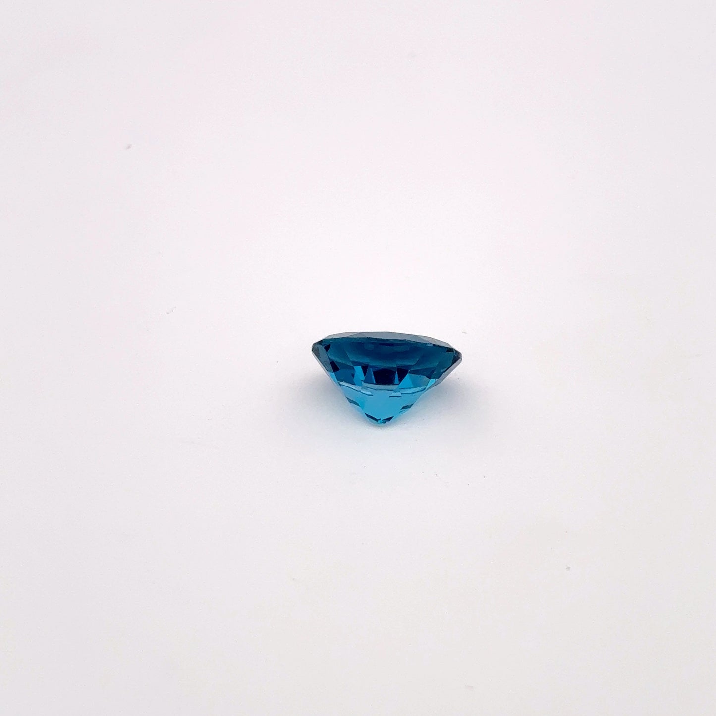 4.33 carat London Blue Topaz 11x9mm Oval Cut Gem