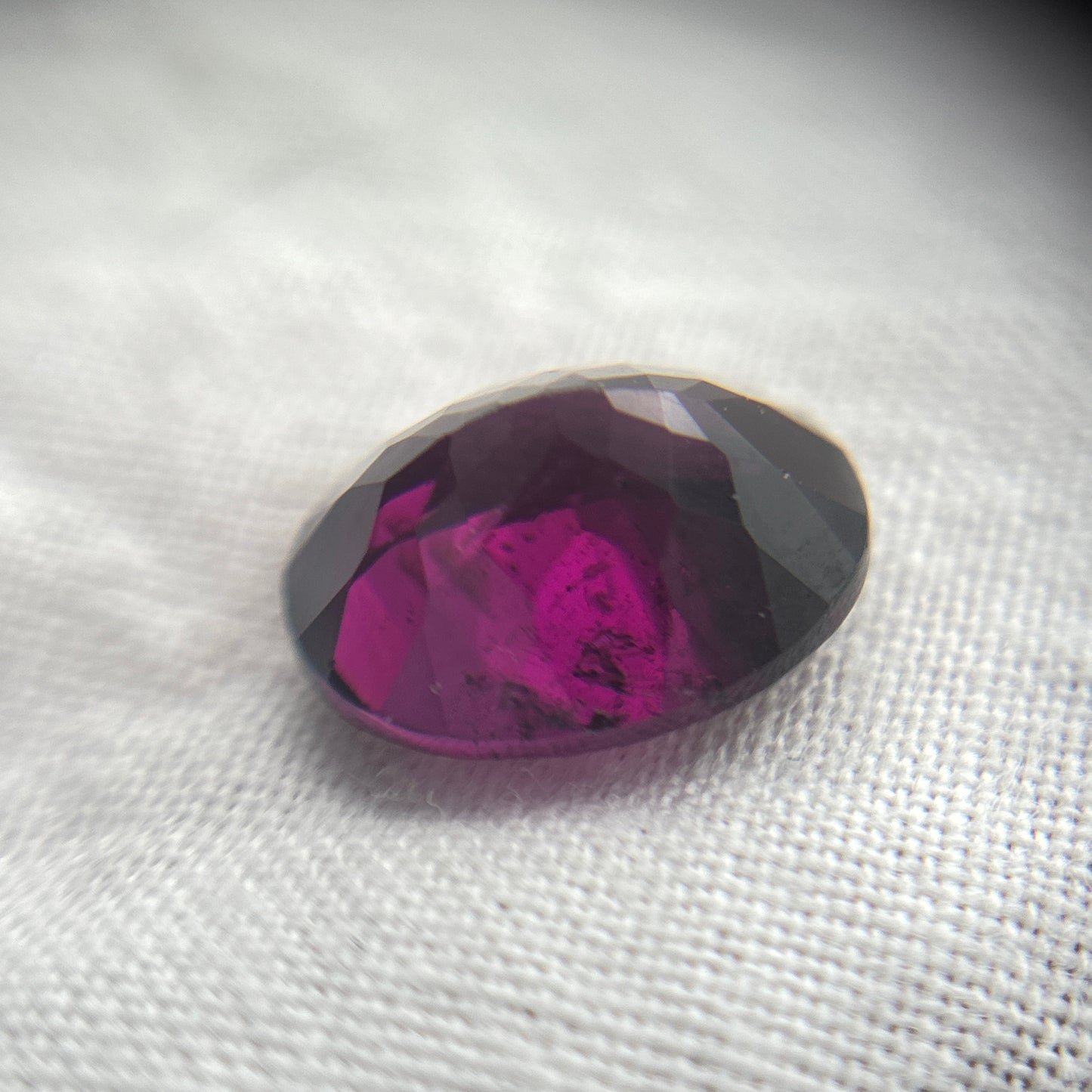 4 carat Purple Rhodolite Garnet 10x8mm Oval Cut, Faceted Loose Gemstone