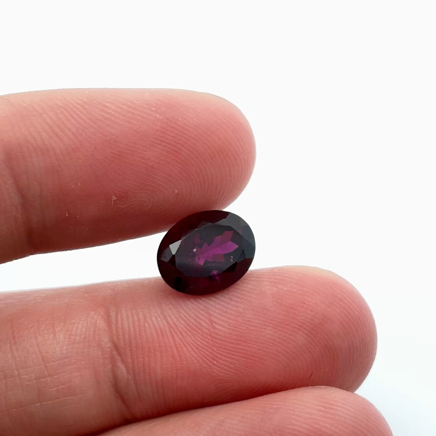 4 carat Purple Rhodolite Garnet 10x8mm Oval Cut, Faceted Loose Gemstone