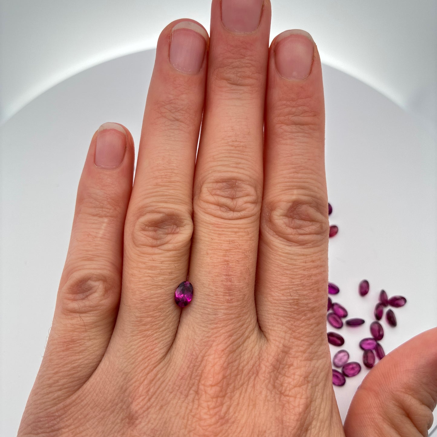 ONE 6x4mm Purple Garnet Oval Cut, Facet Loose Gemstone, 0.5 carat Rhodolite Garnet