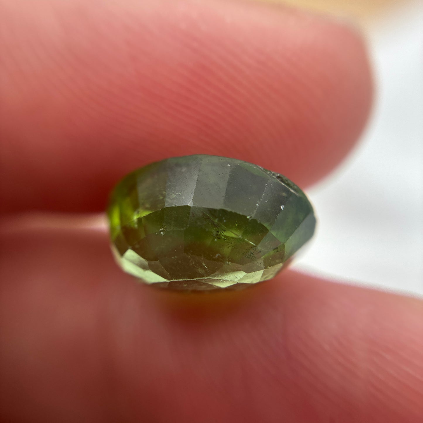 5 Carat Green Tourmaline 12.7x9.2mm Oval Cut, Faceted Loose Gemstone