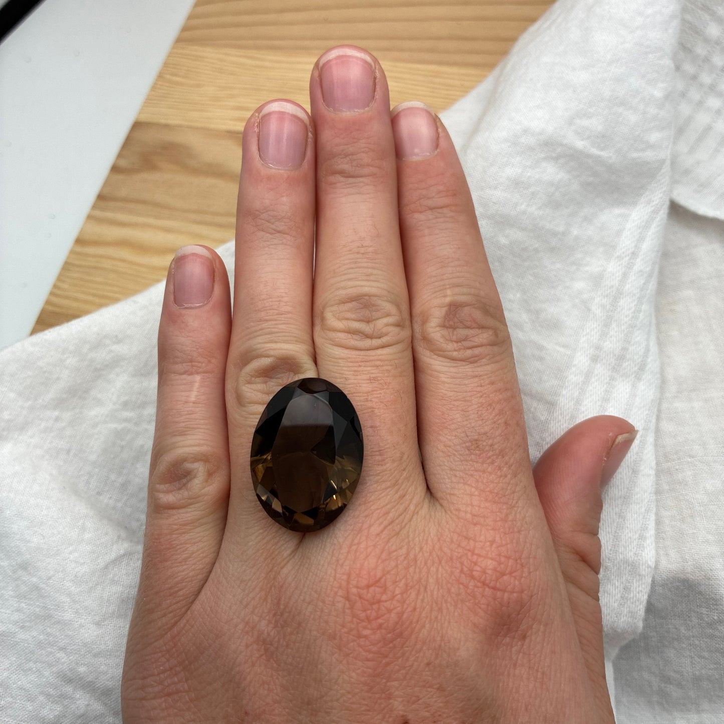 24.7x18.2mm Smokey Quartz 28 Carat Oval Cut, Faceted Loose Brown Gemstone