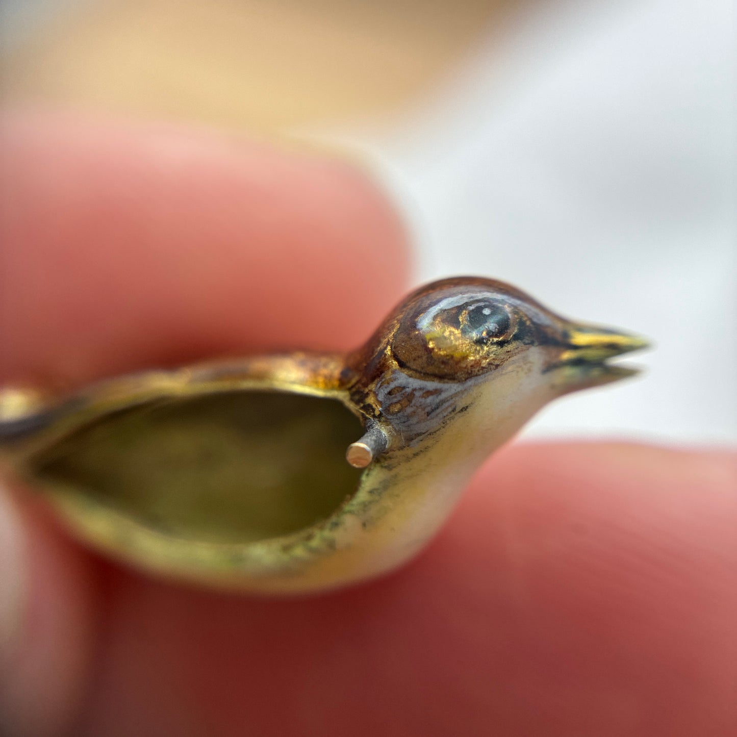 Solid 18k Gold Bird at Spot Price Scrap 750 Purity