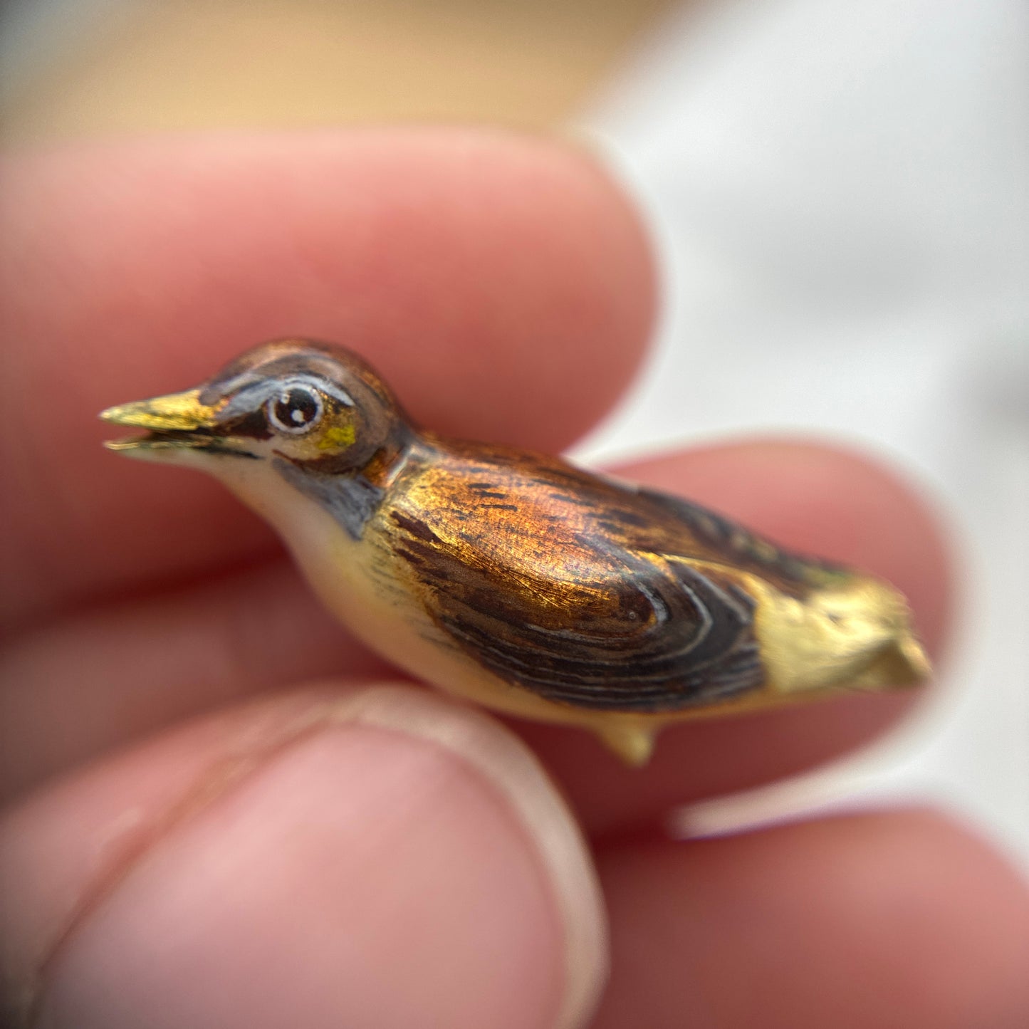 Solid 18k Gold Bird at Spot Price Scrap 750 Purity