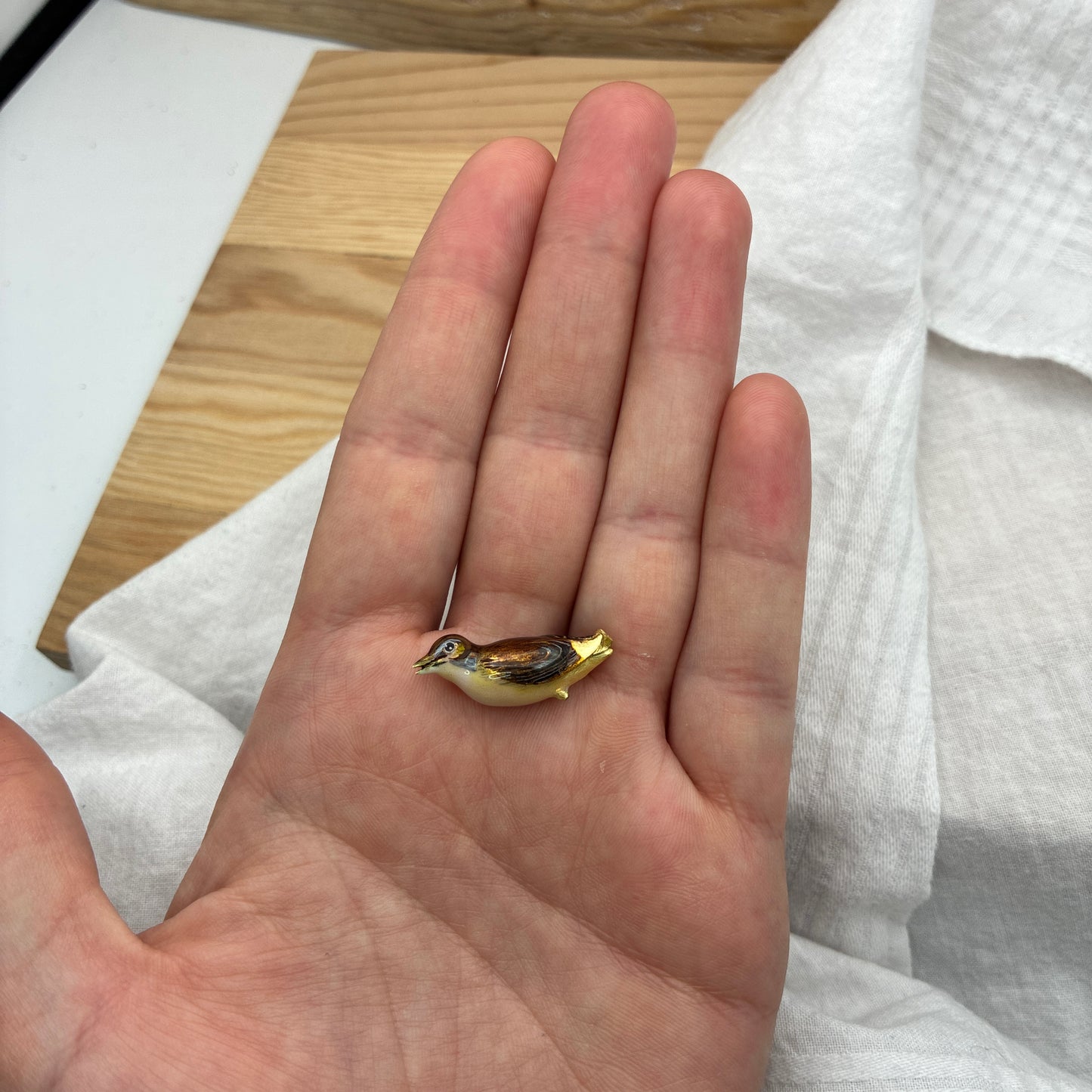 Solid 18k Gold Bird at Spot Price Scrap 750 Purity