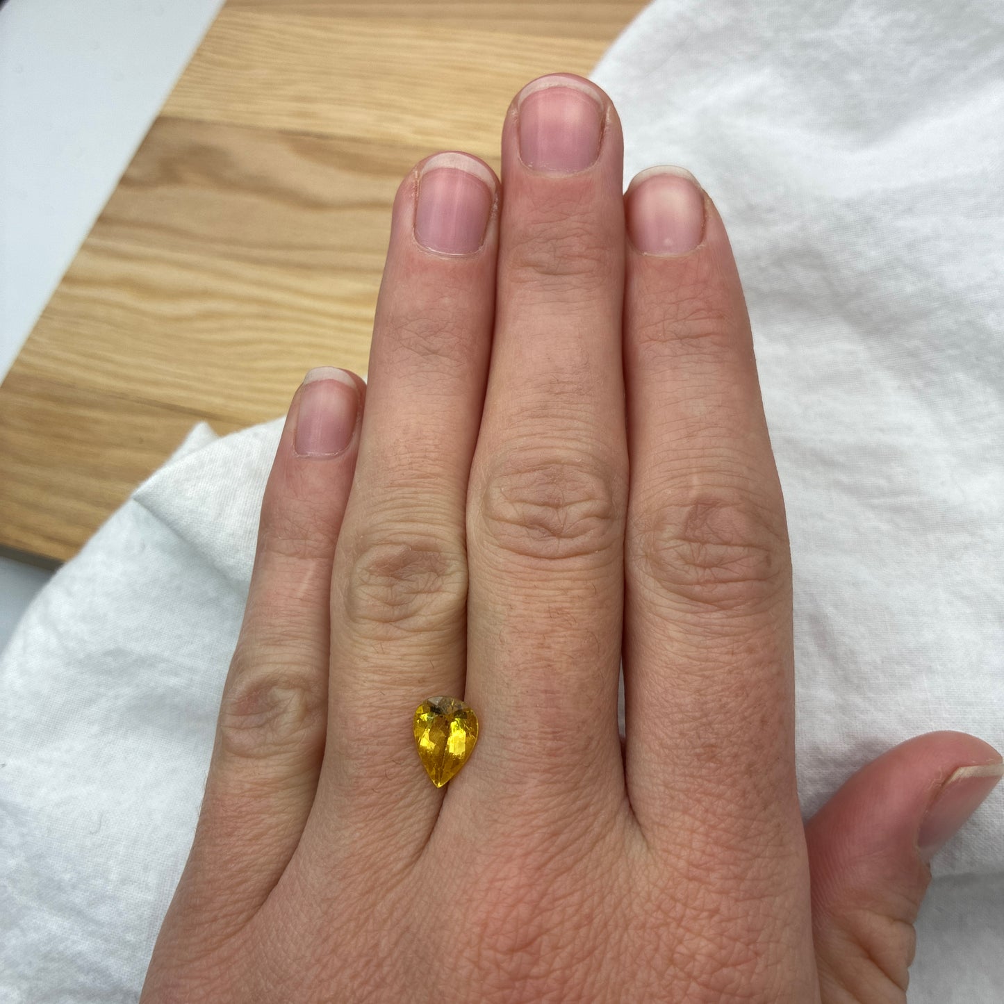 1.37 carat Heliodor, Yellow Beryl 10x7mm pear