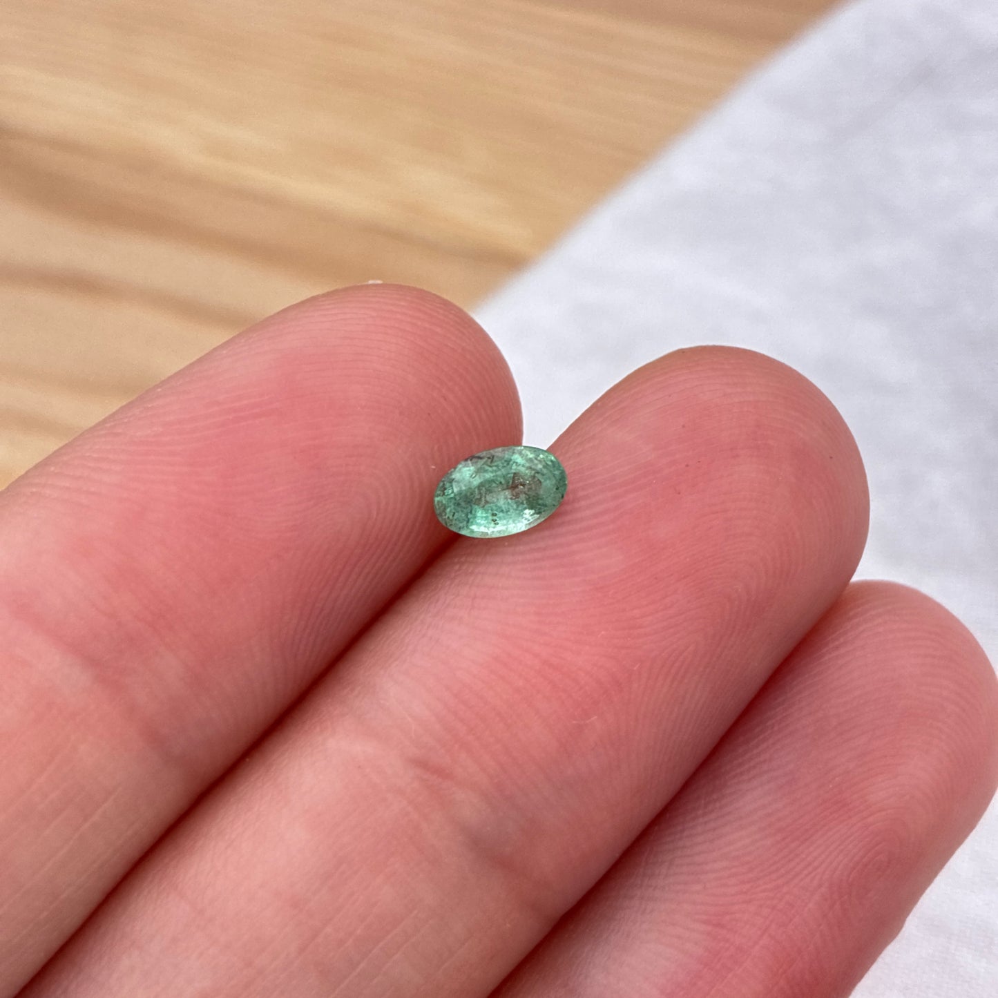 Loose Natural Emerald Light Green 6x4mm 0.40 carat