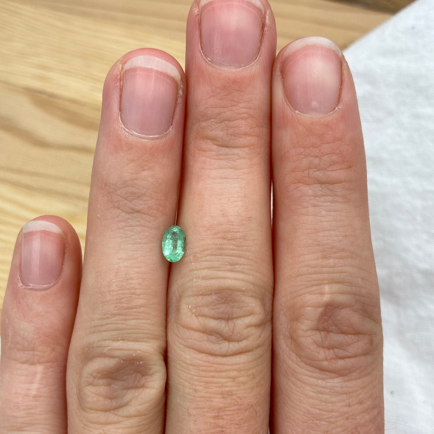 Loose Natural Emerald Light Green 6x4mm 0.40 carat