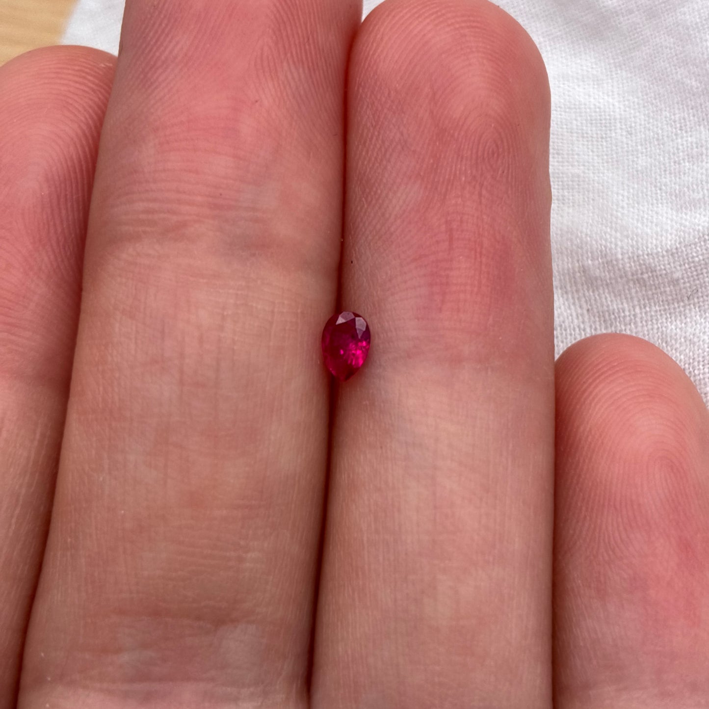 0.10 carat Red Beryl 4.25x3.0mm Pear Cut, Natural Utah Red Beryl, Bixbite