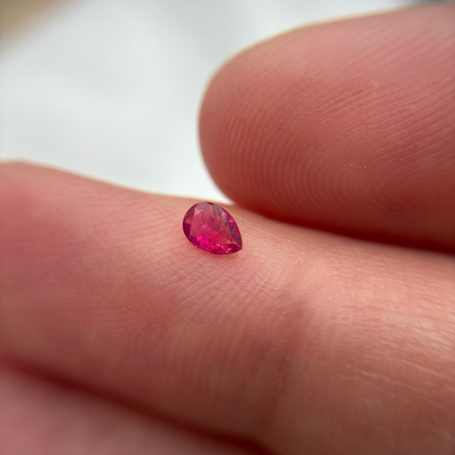 0.10 carat Red Beryl 4.25x3.0mm Pear Cut, Natural Utah Red Beryl, Bixbite