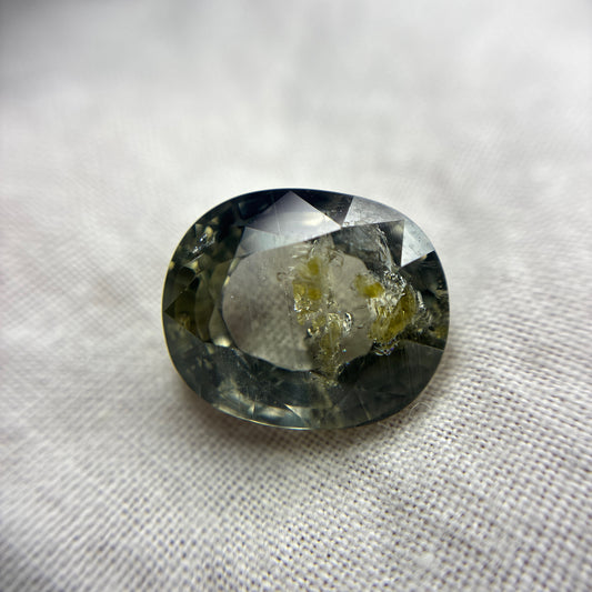 13 carat Color Change Sapphire 13.75x11.65mm Oval Cut, Green to Purple Unheated Natural