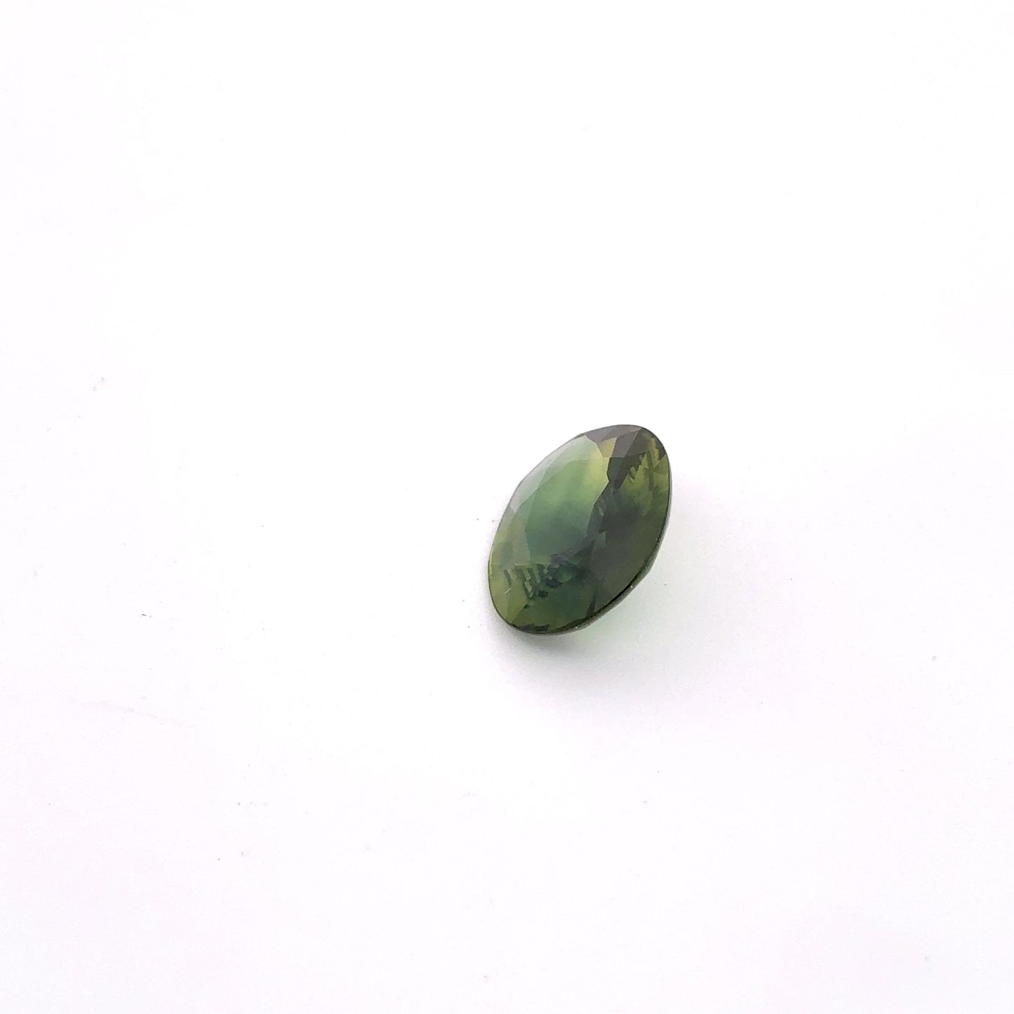 2 carat Green Sapphire 9.25x7.72mm Oval Cut, Heat Treated
