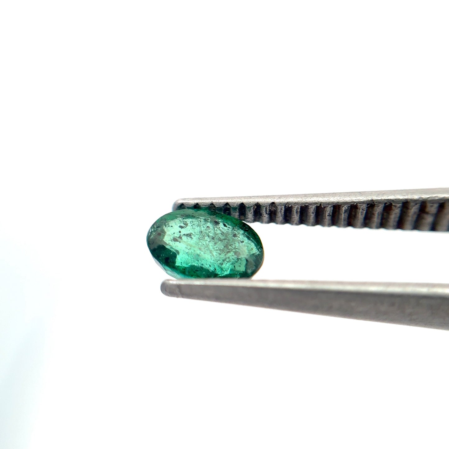 6x4mm Oval cut Natural Green Emerald, 0.49 carat Loose Gemstone