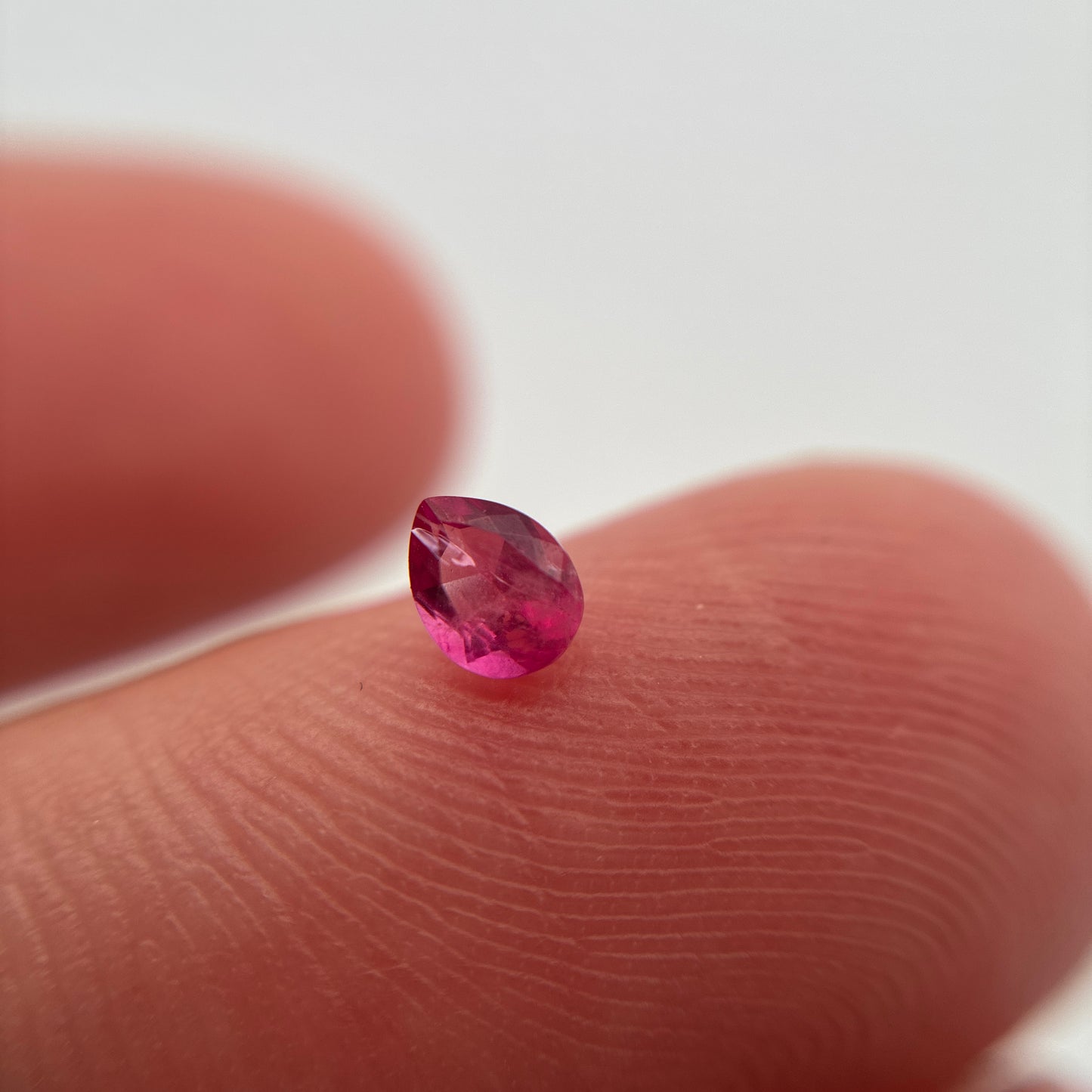 0.15 carat Red Beryl 4x3mm Pear Cut Natural Utah Bixbite