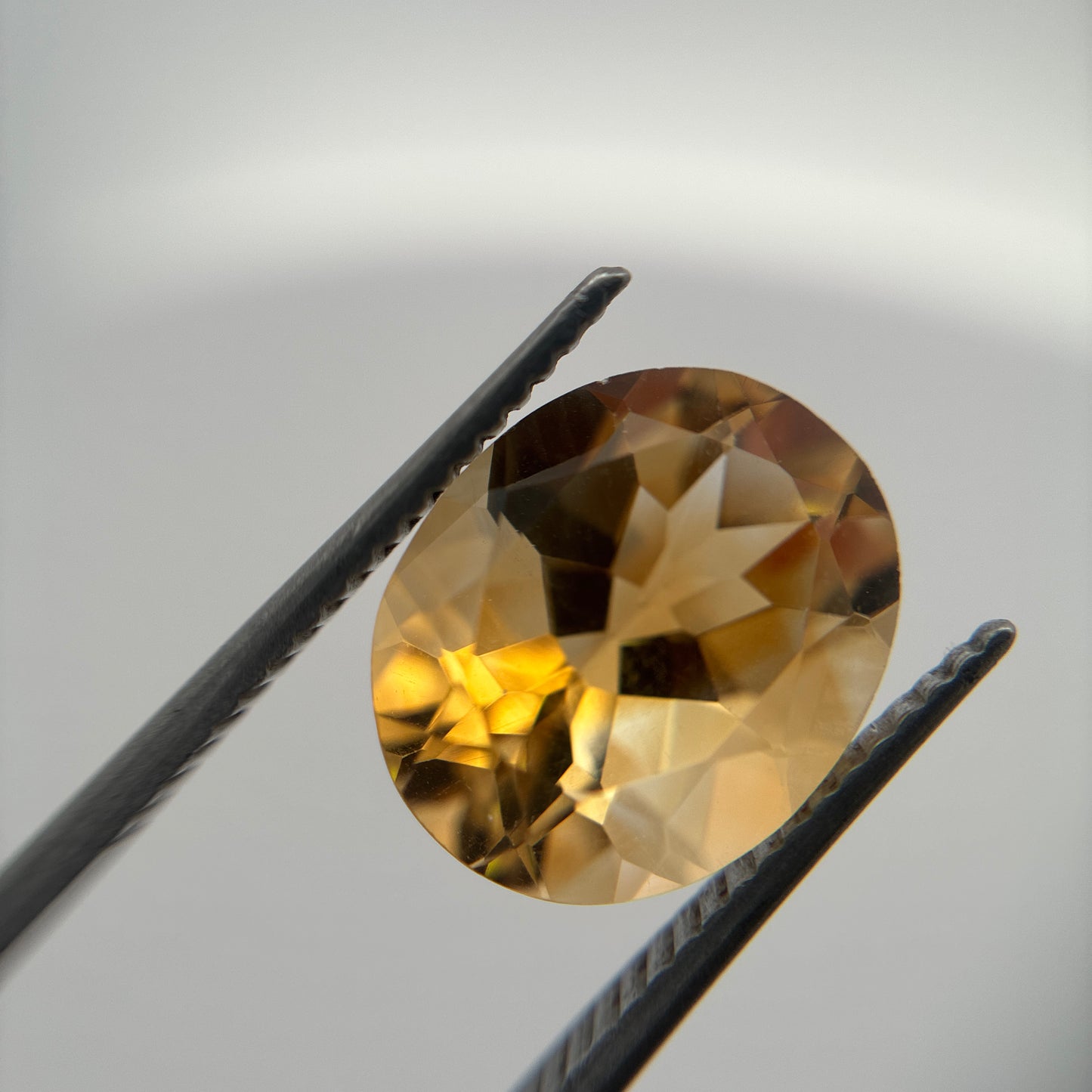 12x10mm Yellow Citrine 4.44 carat Oval Cut