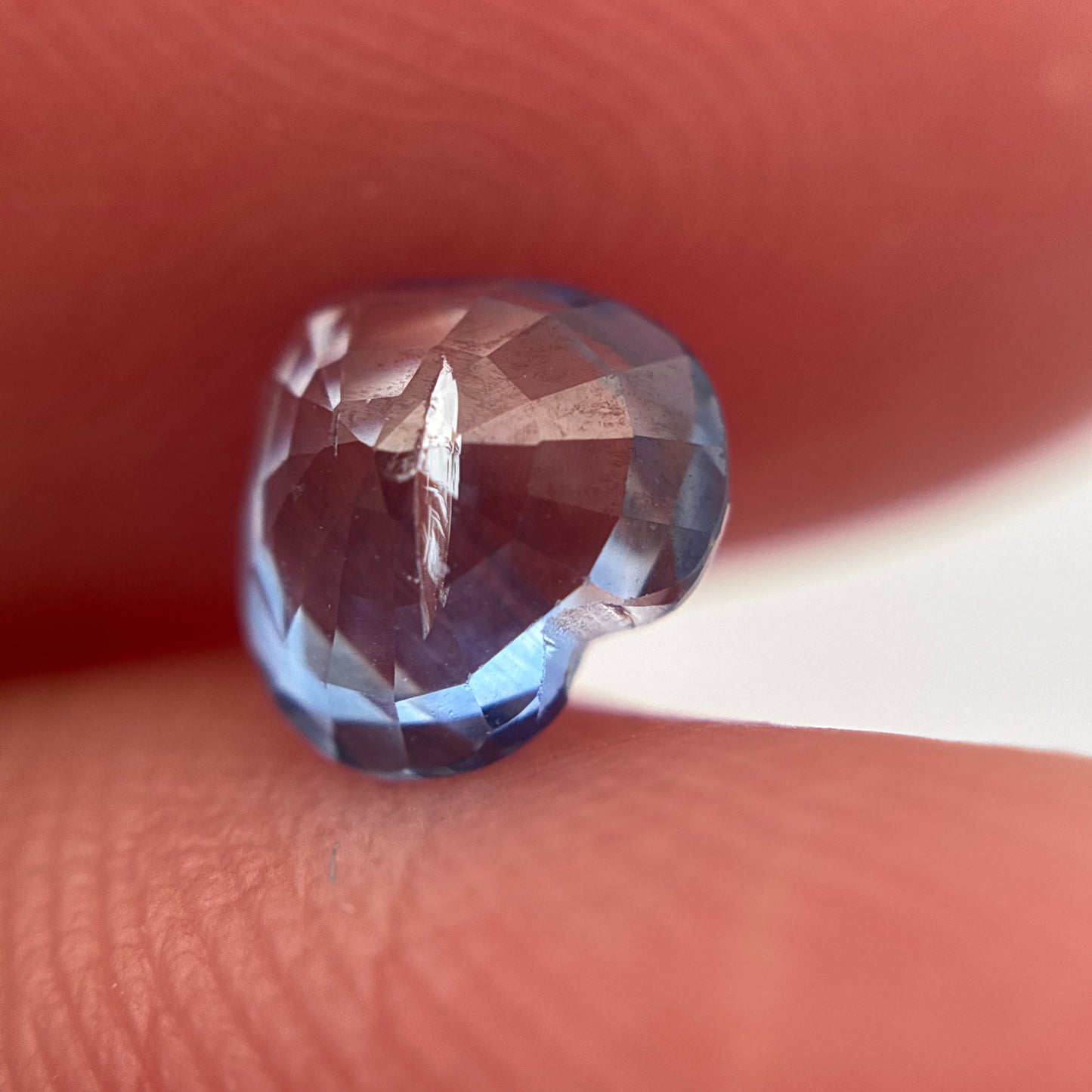 5.8mm Light Blue Sapphire, 0.87ct, Heart cut Loose Gem