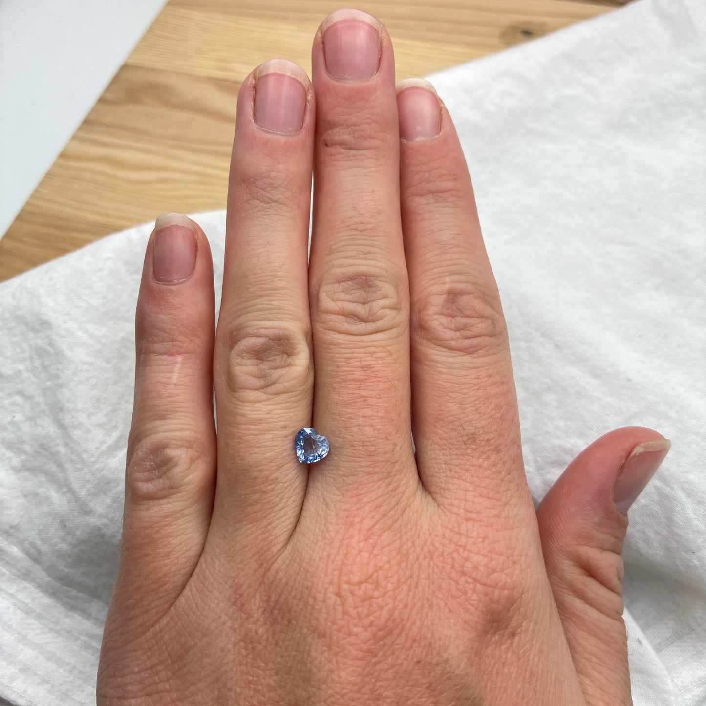 5.8mm Light Blue Sapphire, 0.87ct, Heart cut Loose Gem