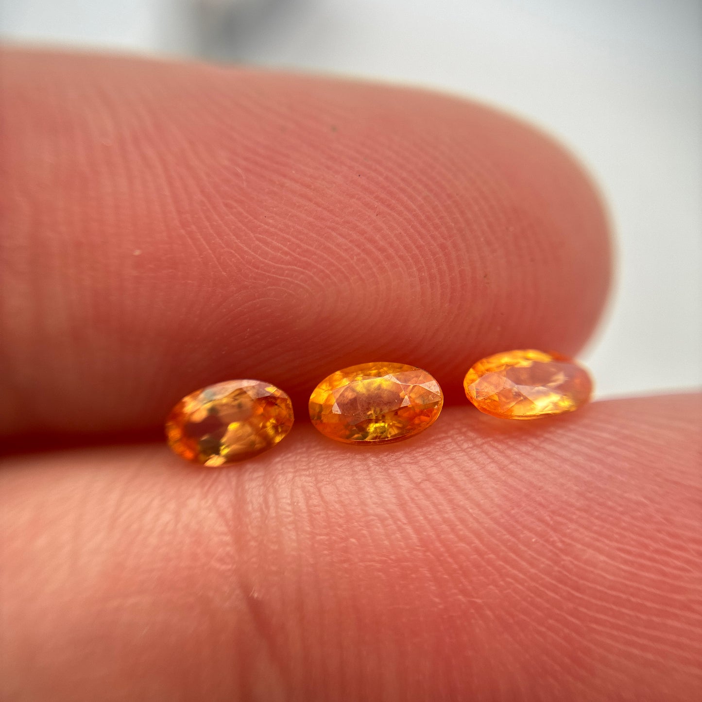 ONE 5x3mm Orange Spessartite Garnet Oval Cut