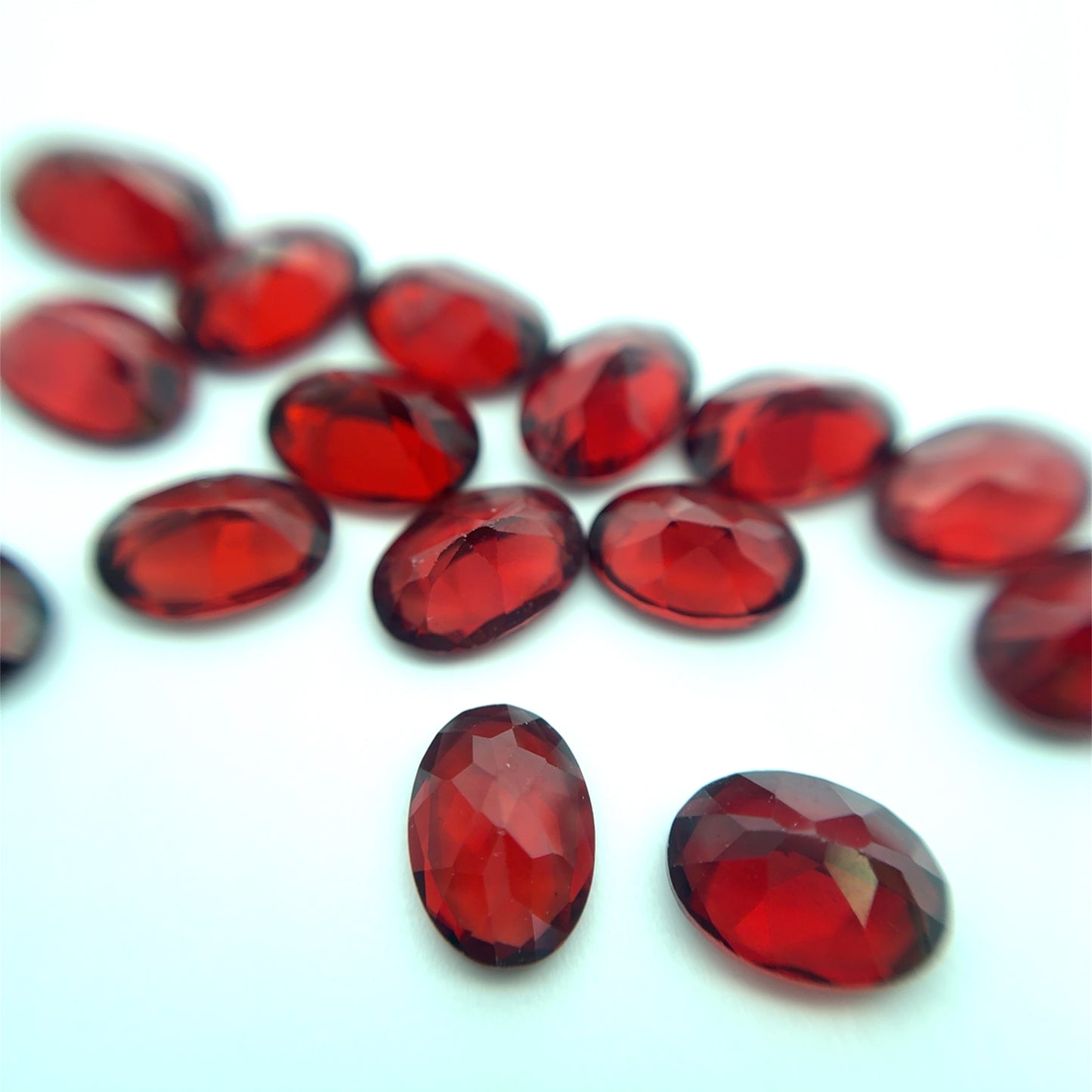 ONE 7x5mm Red Garnet Oval Cut
