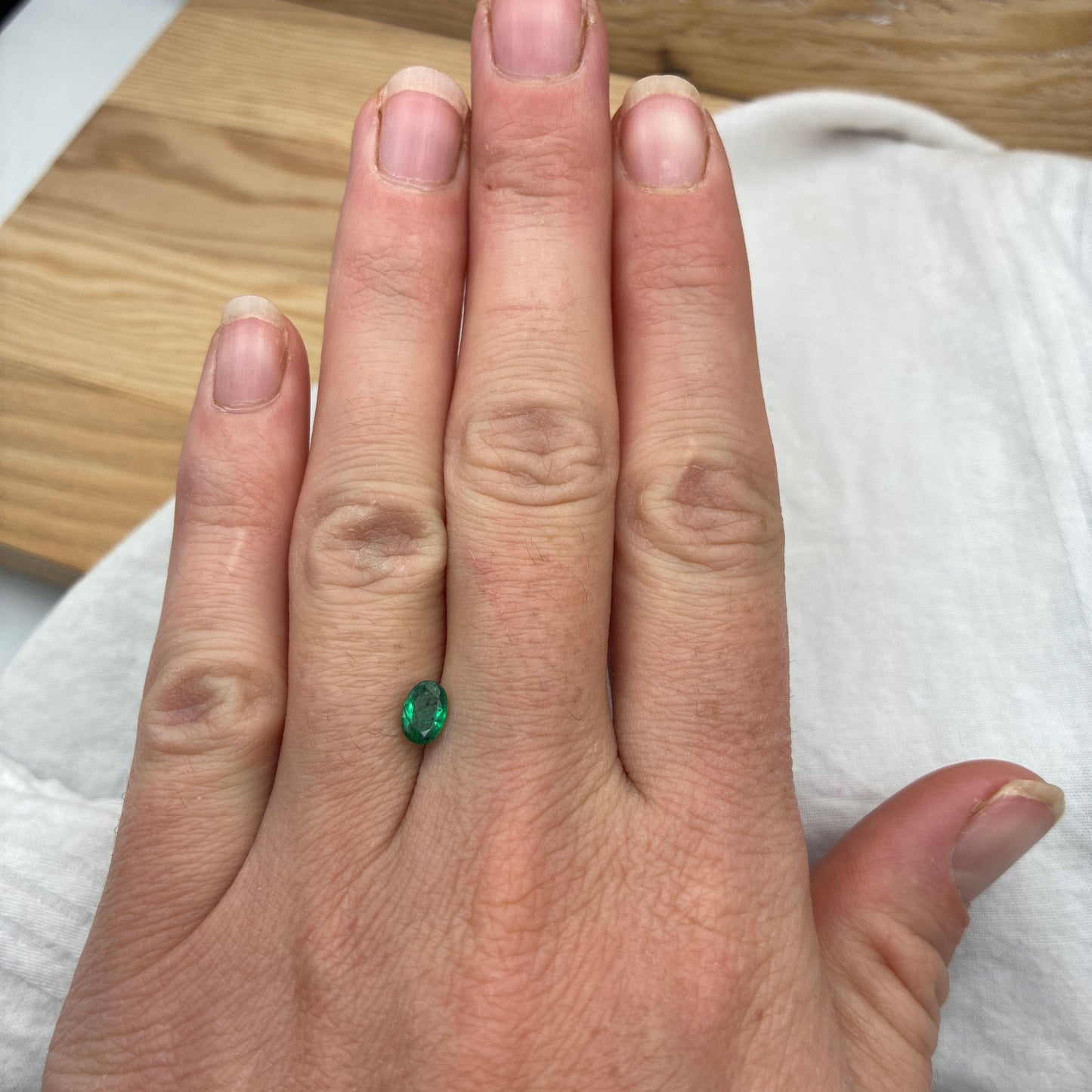 6x4mm Natural Green Emerald 0.42 carat Oval Cut