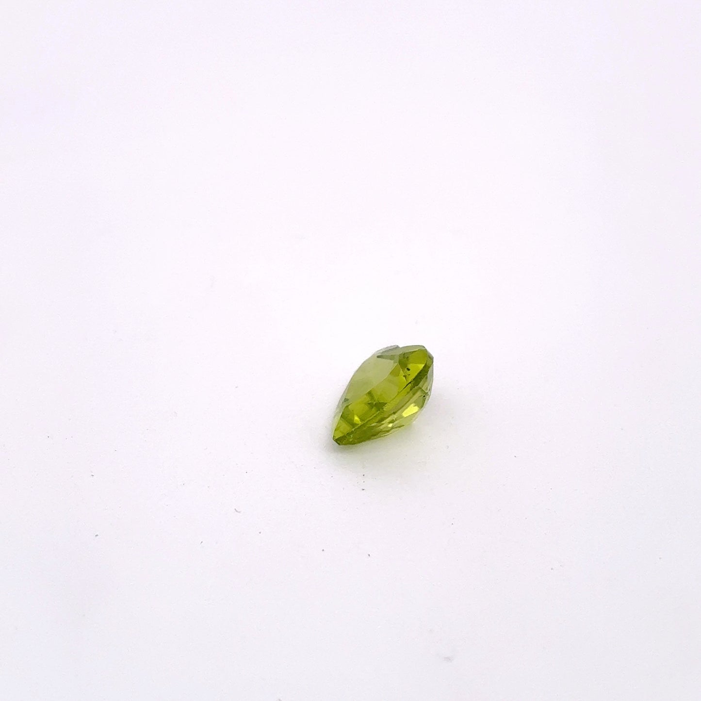 7mm Peridot 1 carat Heart Cut