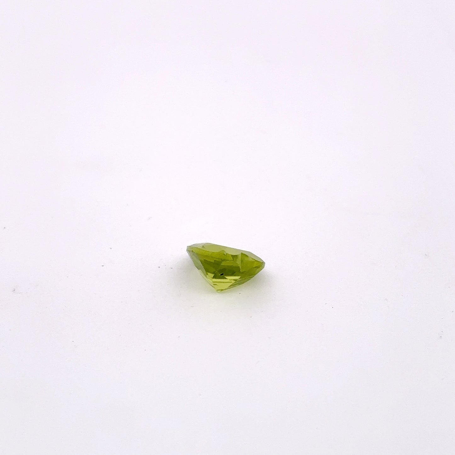 7mm Peridot 1 carat Heart Cut