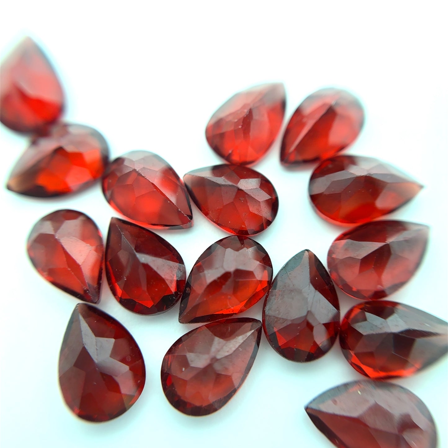 ONE 6x4mm Red Garnet Pear Cut