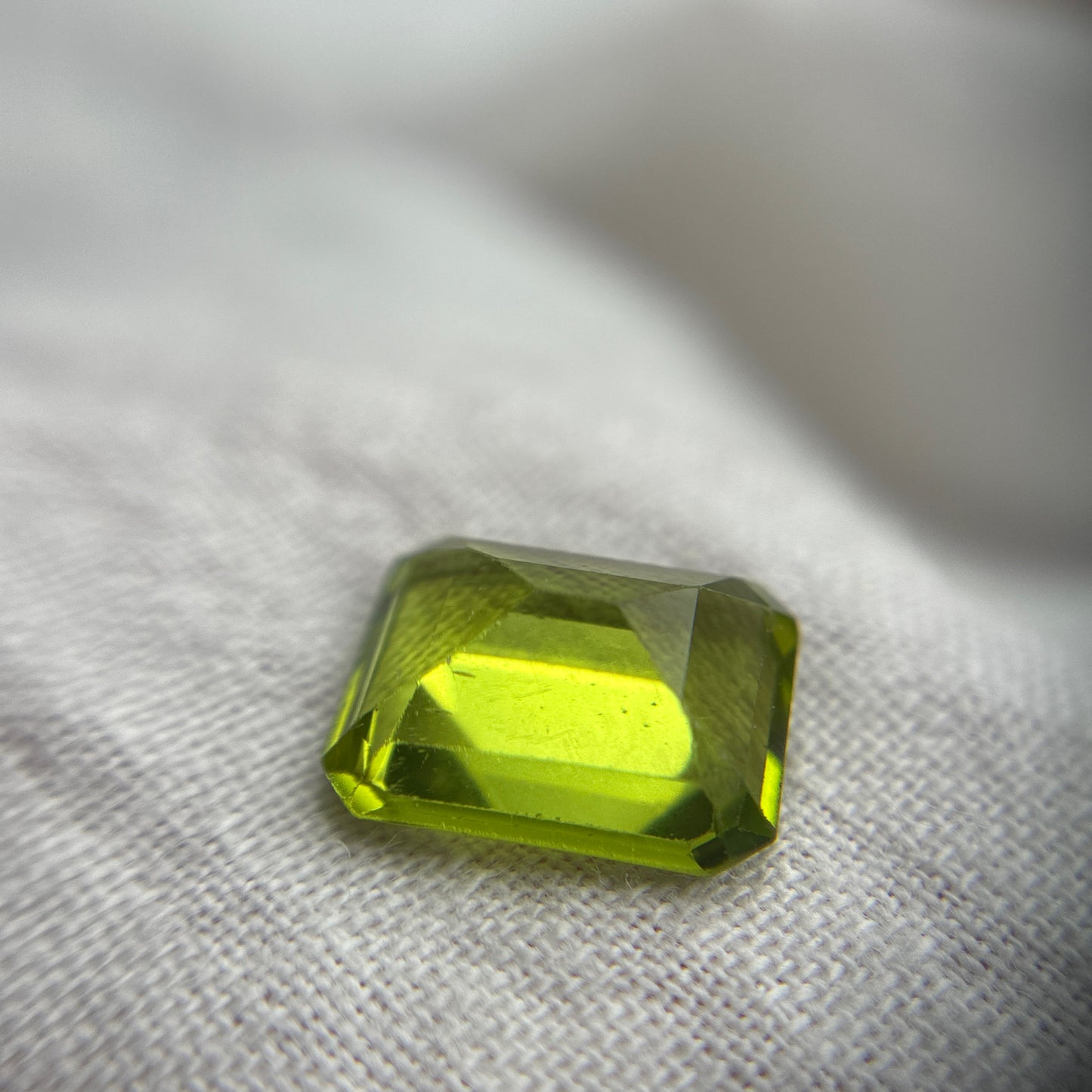 3 carat Green Peridot 10x8mm Emerald Cut