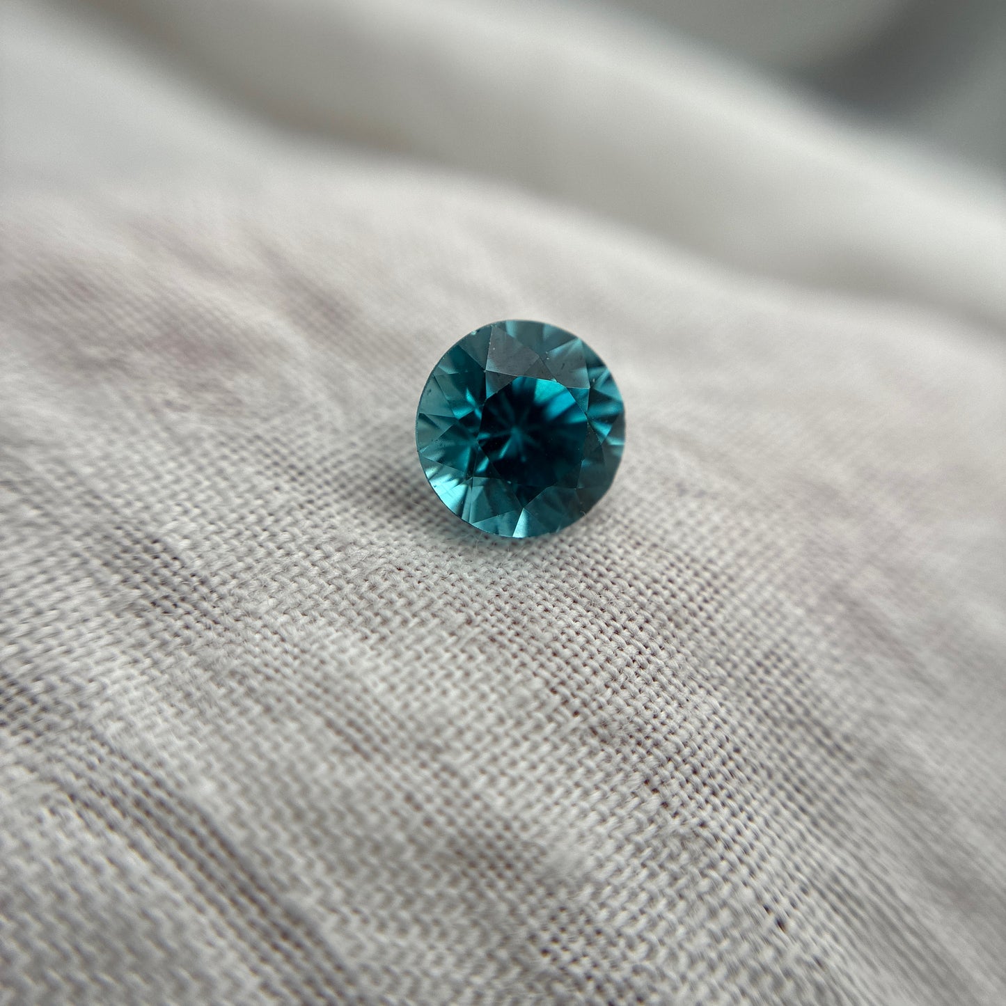 6.5mm Blue Zircon 1.63 carat Round Cut