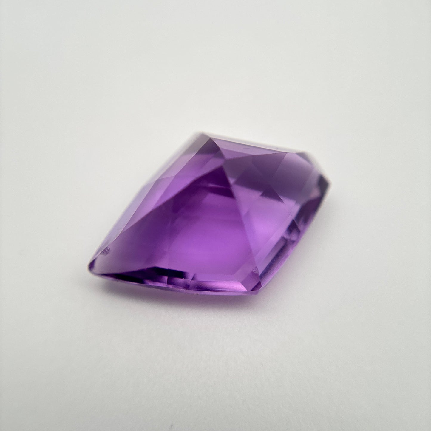 10 carat Purple Amethyst 19.4x14.3mm Kite Cut
