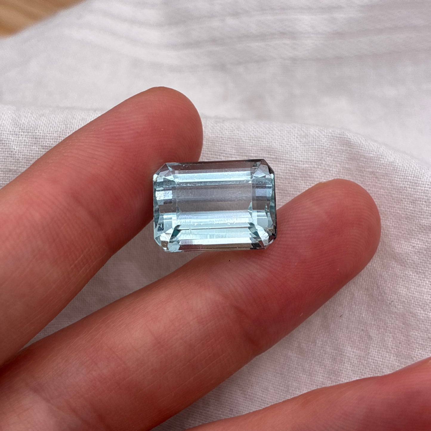 13 carat Light Blue Aquamarine 15.7x11.65mm Emerald Cut