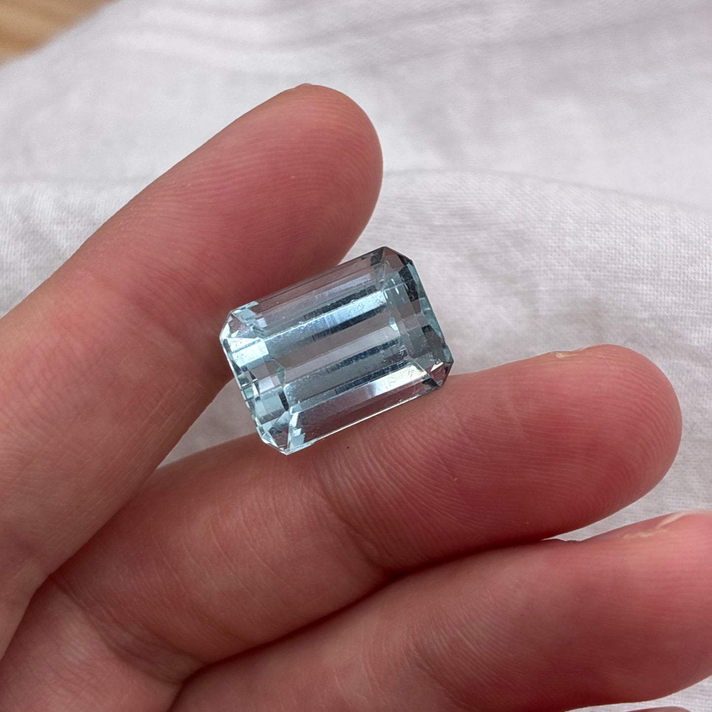 13 carat Light Blue Aquamarine 15.7x11.65mm Emerald Cut