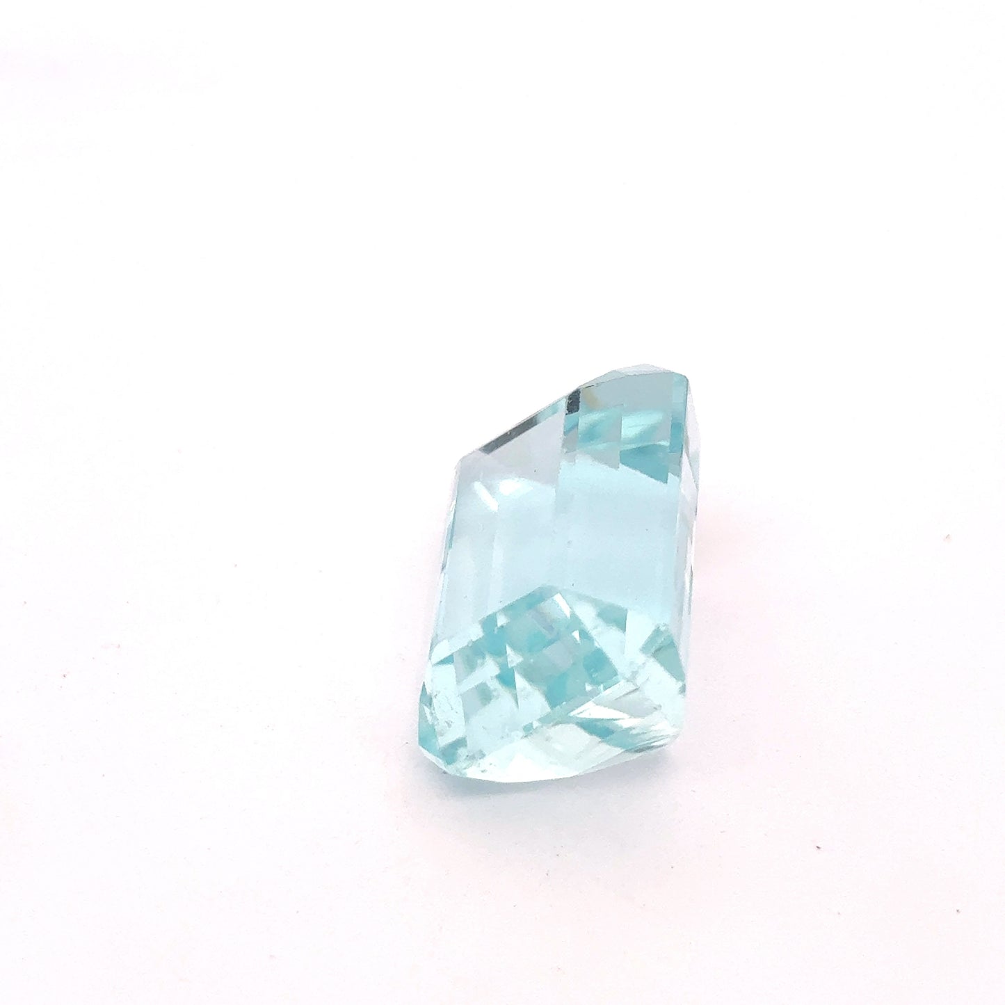 13 carat Light Blue Aquamarine 15.7x11.65mm Emerald Cut