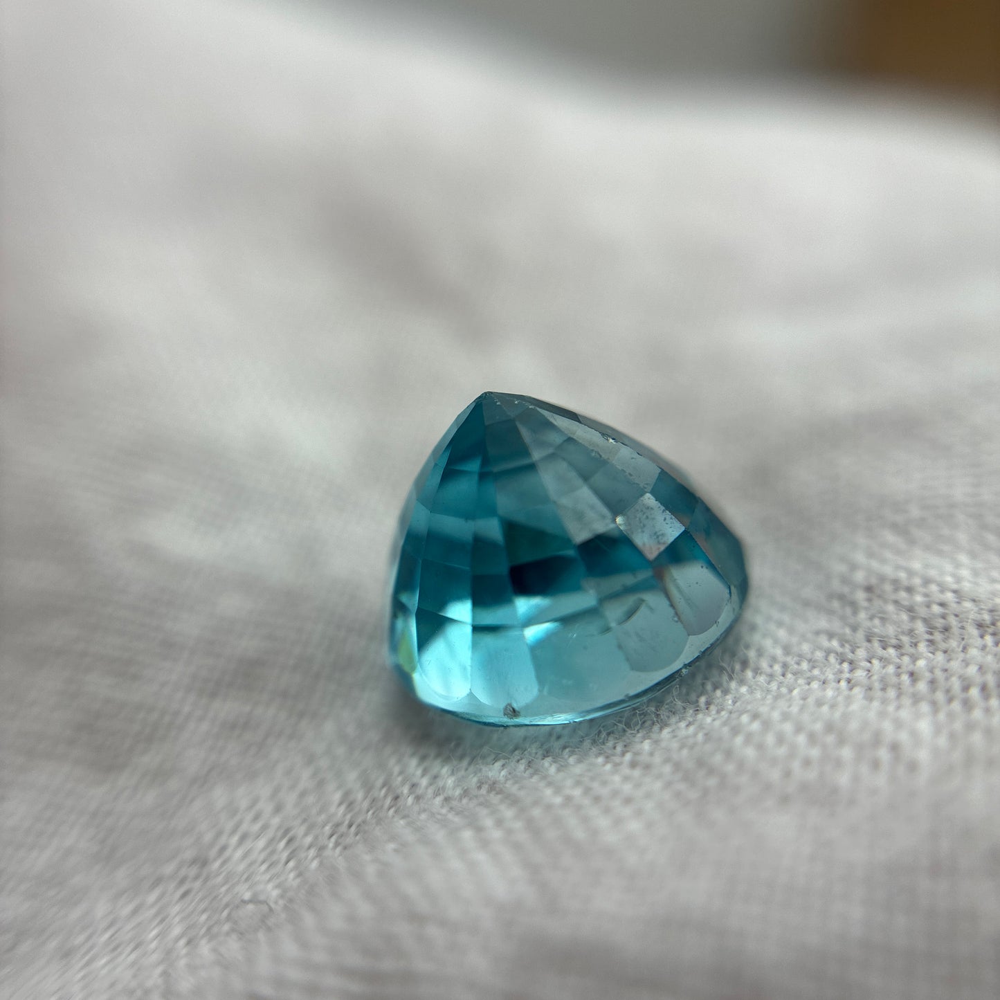 6 Carat Blue Zircon 9.25mm Round Cut
