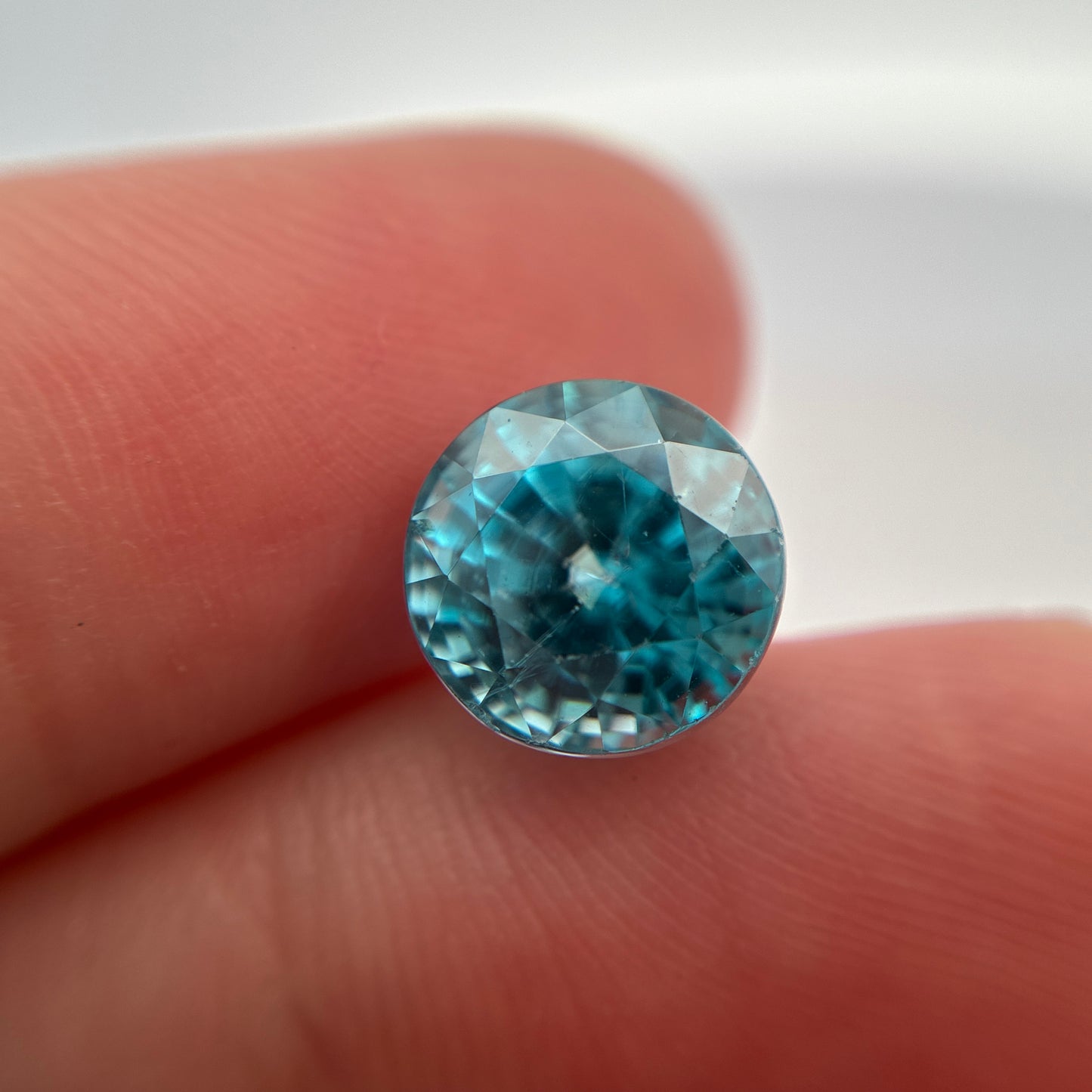 6 Carat Blue Zircon 9.25mm Round Cut