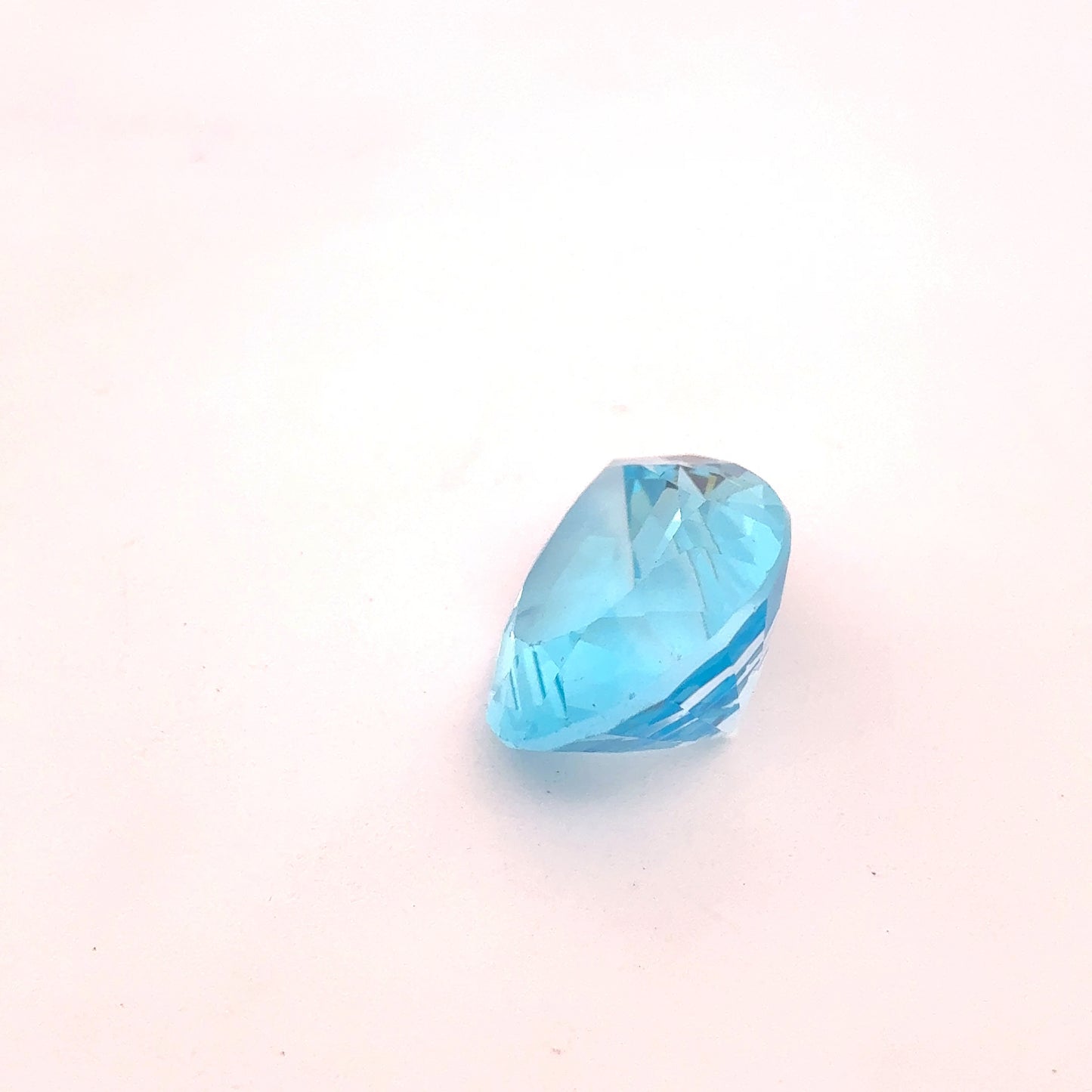 18 Carat Light Blue Topaz 19.75x15.0mm Pear Cut