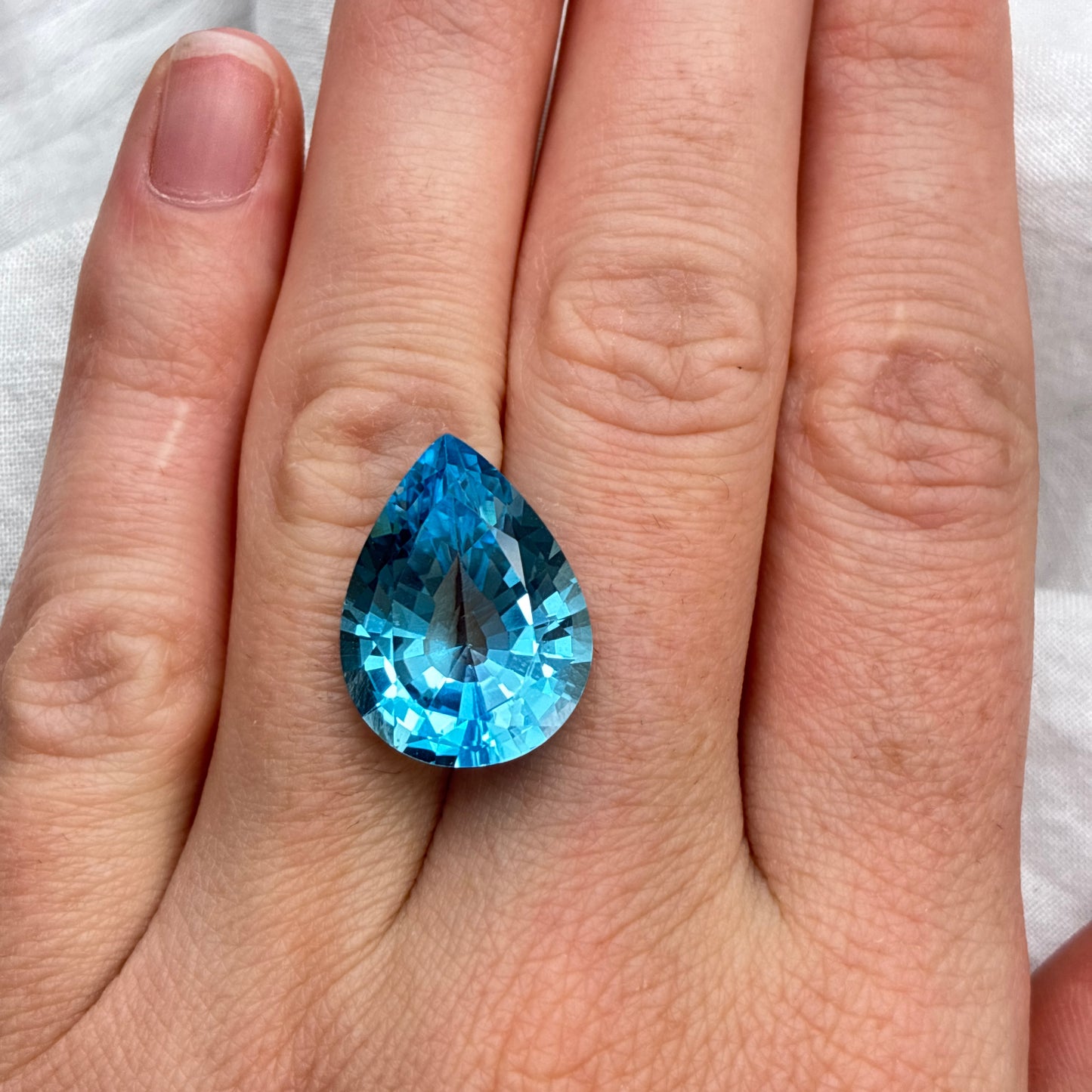 18 Carat Light Blue Topaz 19.75x15.0mm Pear Cut