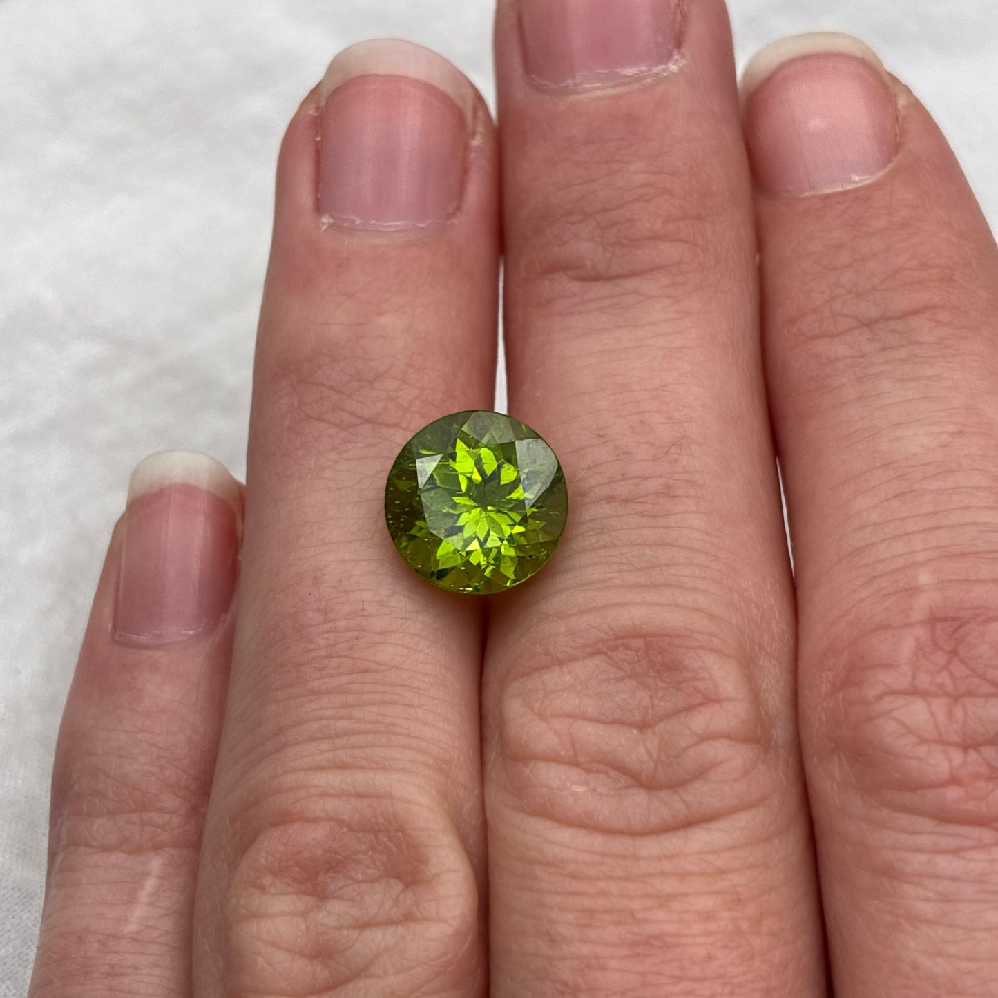 10mmRound Green Peridot 4.60 carats