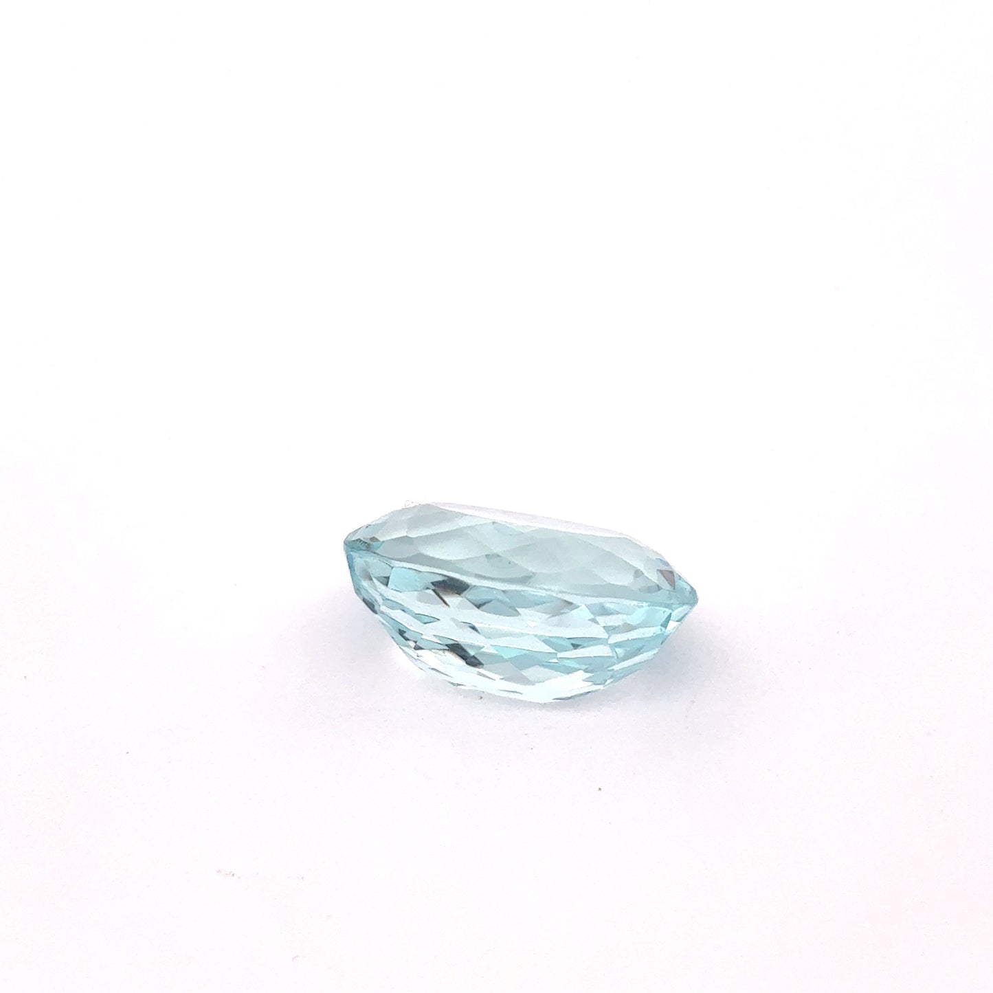 6.25 carat Aquamarine, 14x10.6mm Oval Cut