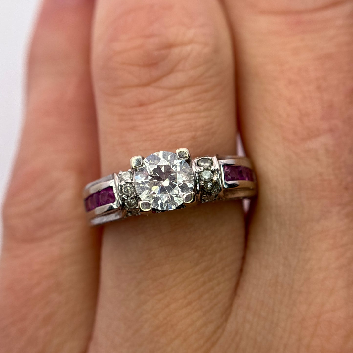 Preowned Solid 18k White Gold Diamond Engagement Wedding Ring with Rubies