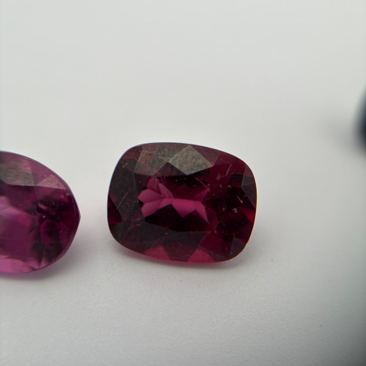 30 carats Lot of Reddish Purple Garnets, Worn 8 pieces, Faceted, Recycled, Chipped, Preformed Facet Rough