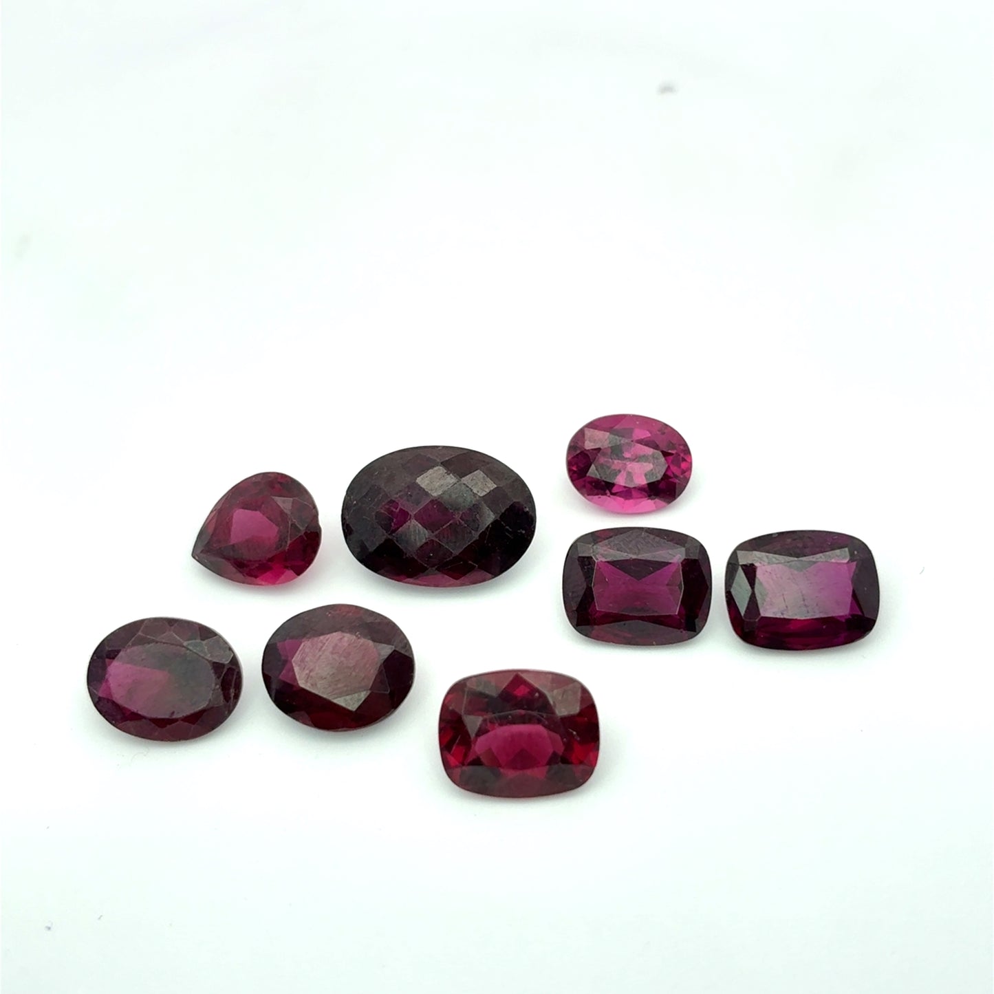 30 carats Lot of Reddish Purple Garnets, Worn 8 pieces, Faceted, Recycled, Chipped, Preformed Facet Rough