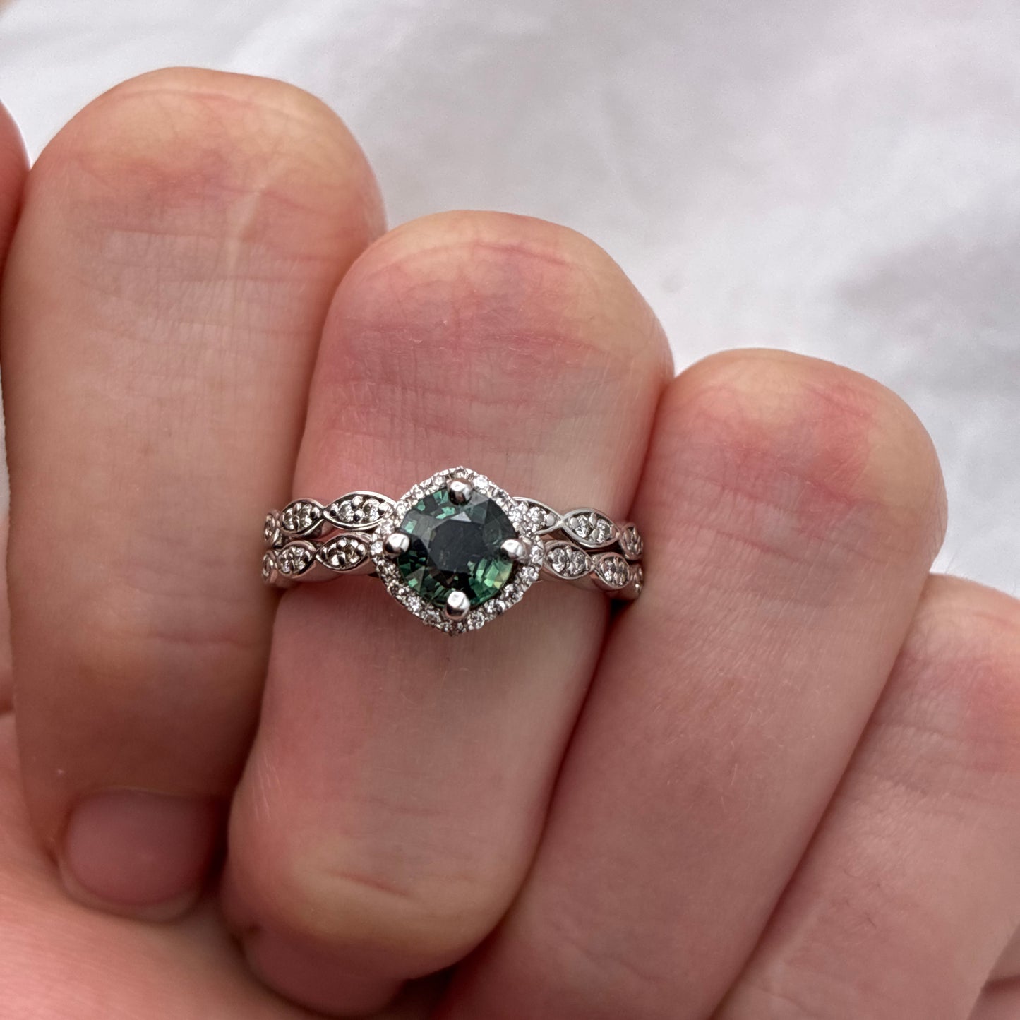 14k White Gold Diamond and Teal Green Sapphire Wedding Ring Set Size 7