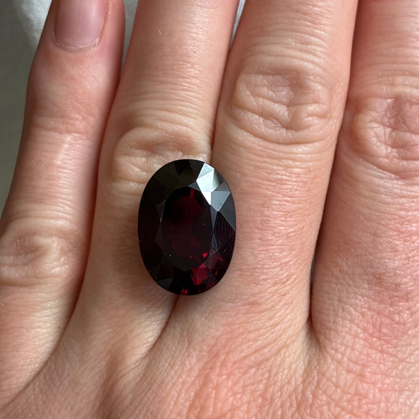 18.88 carat Red Garnet, 18.4x13.4mm Oval cut