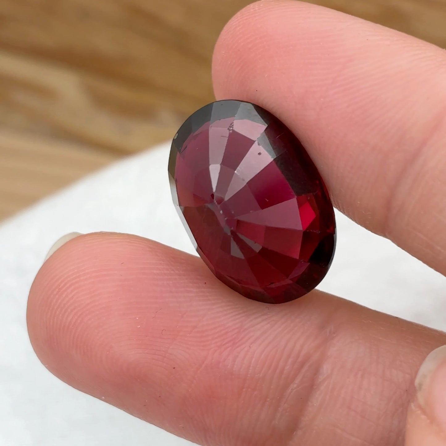 18.88 carat Red Garnet, 18.4x13.4mm Oval cut