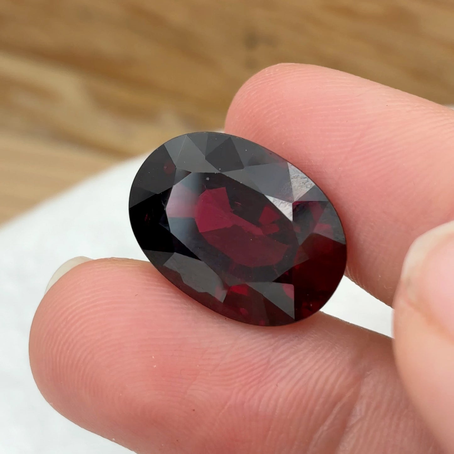 18.88 carat Red Garnet, 18.4x13.4mm Oval cut