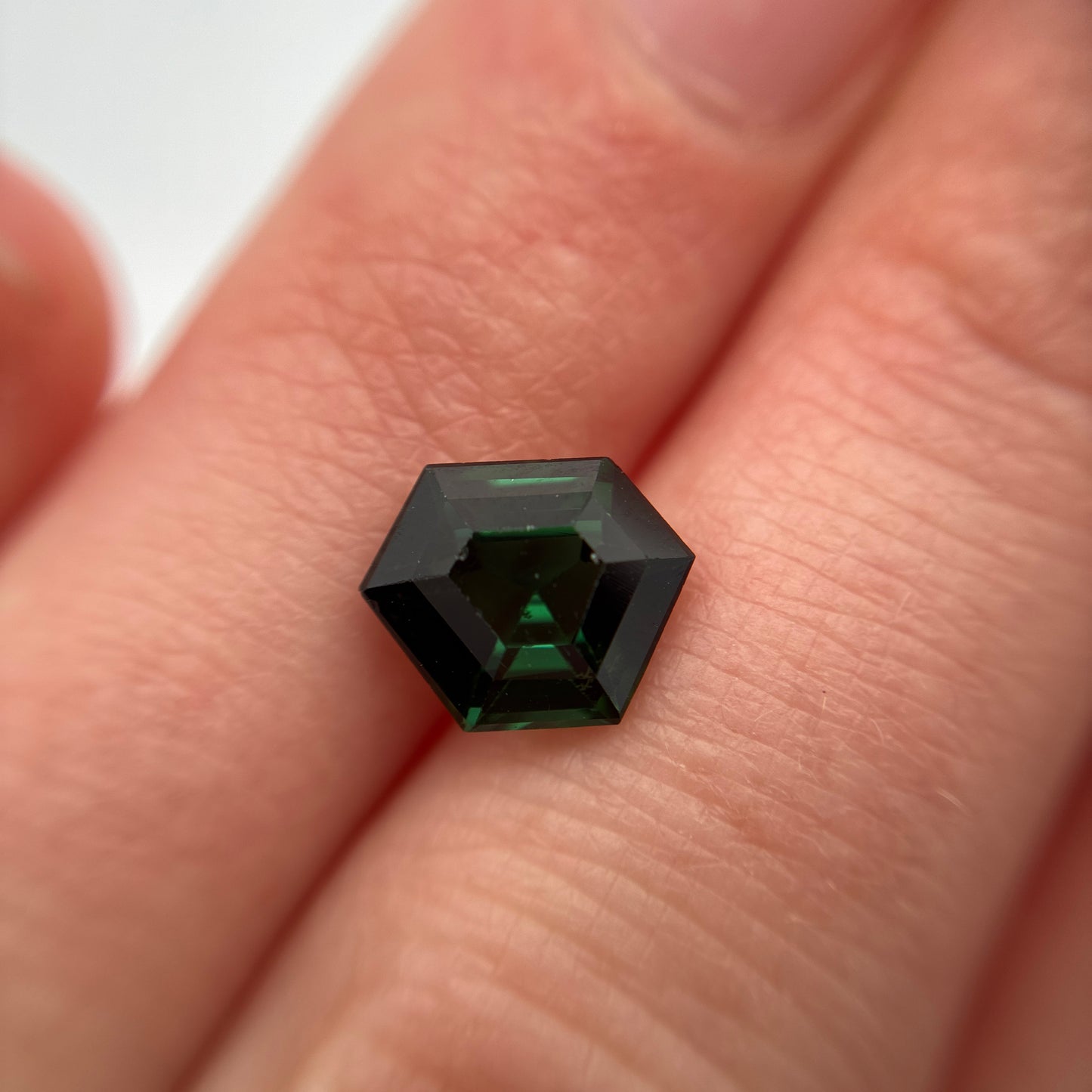 2.14 carat Hexagon cut Green Tourmaline, 9.5x7.5mm