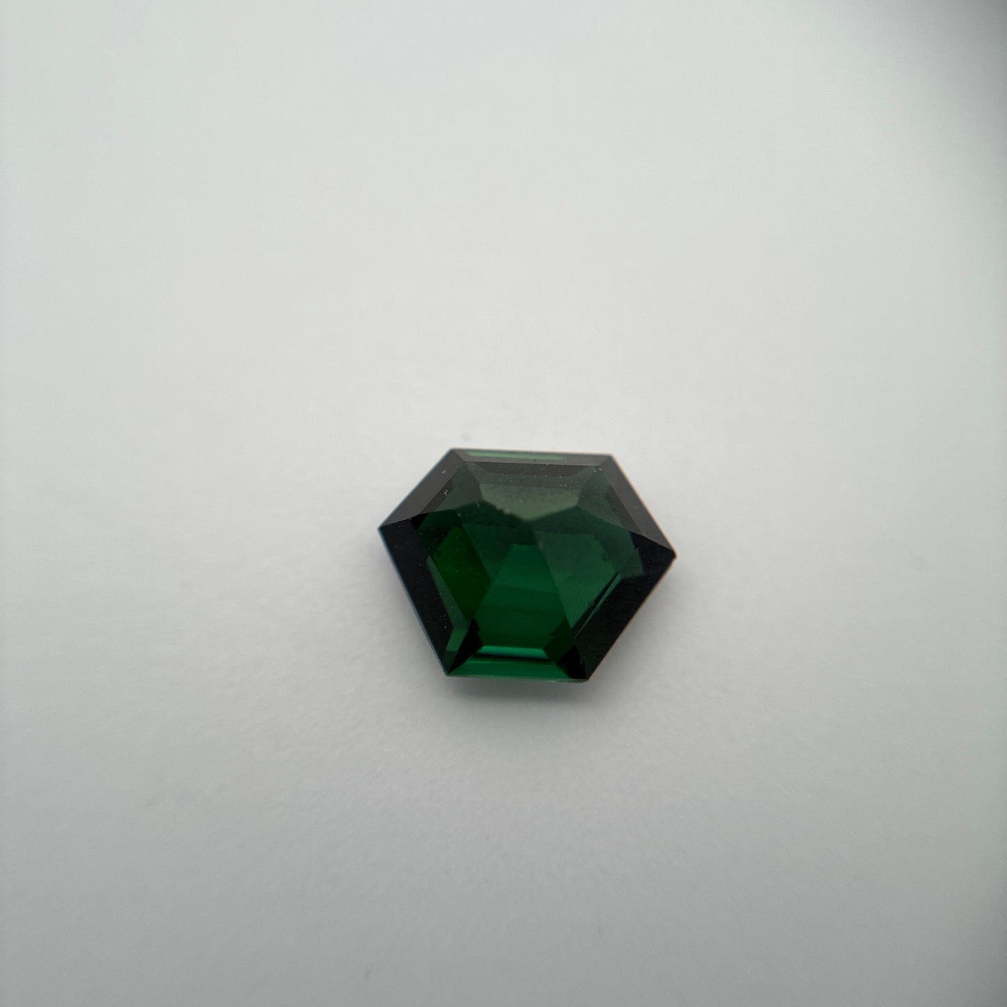 2.14 carat Hexagon cut Green Tourmaline, 9.5x7.5mm